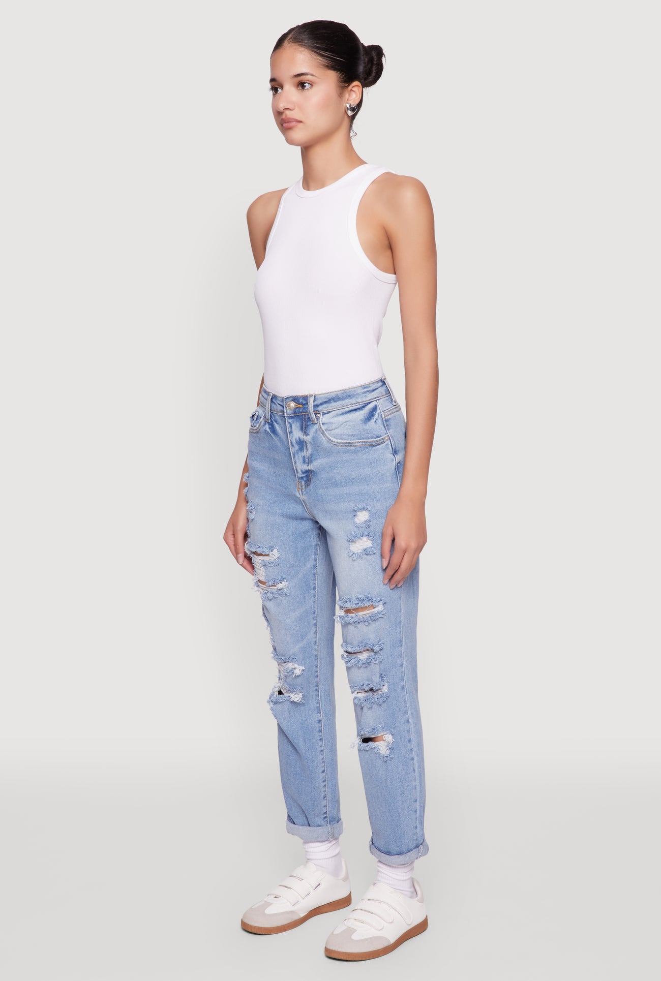 3074071612520402_003