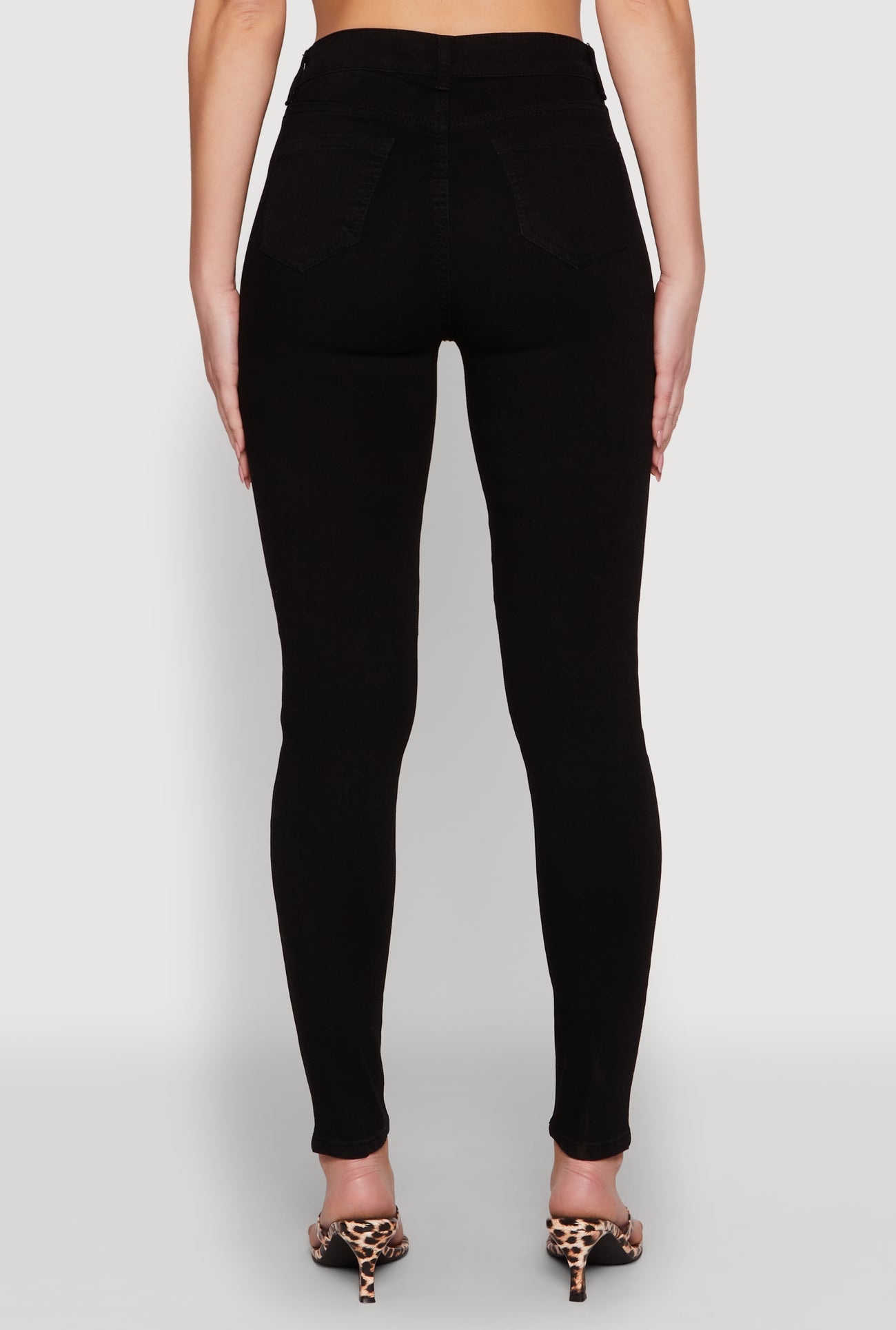 3074071612701001_006