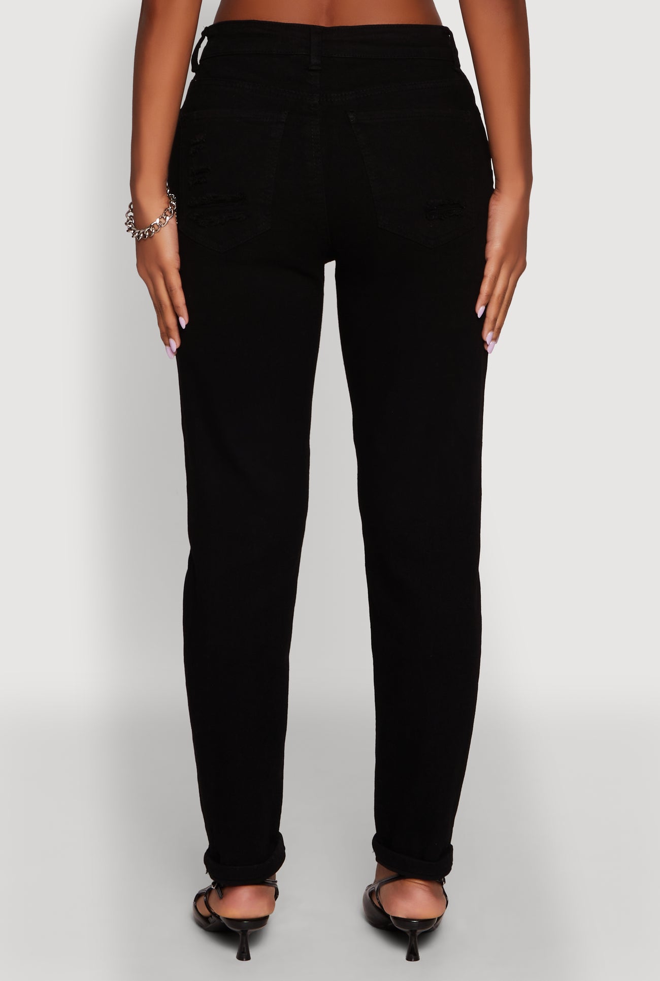 3074071619257001_006