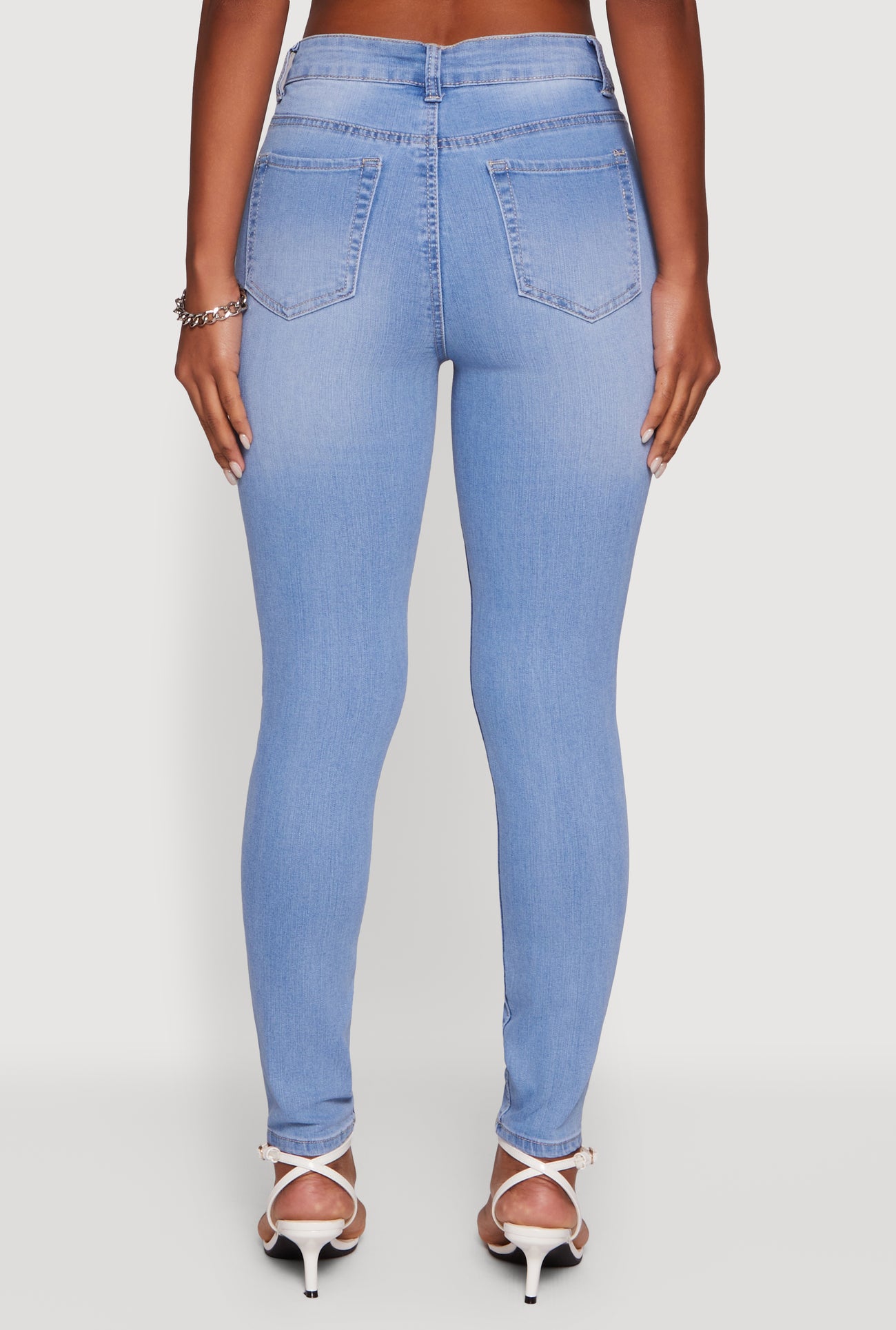 3074071619323402_006