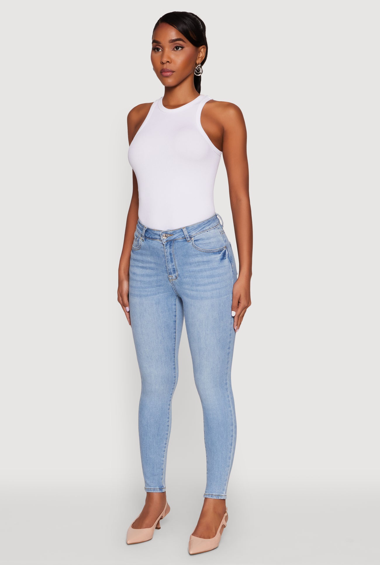 3074071619900402_003