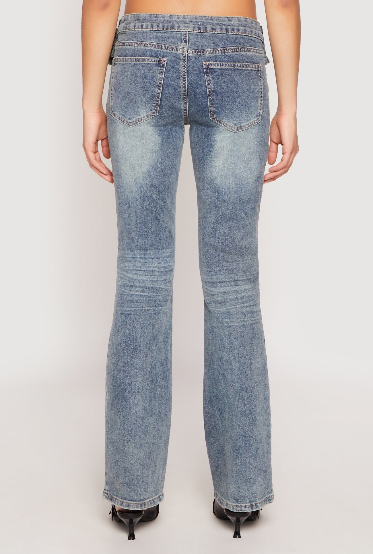 3074077131118404_005