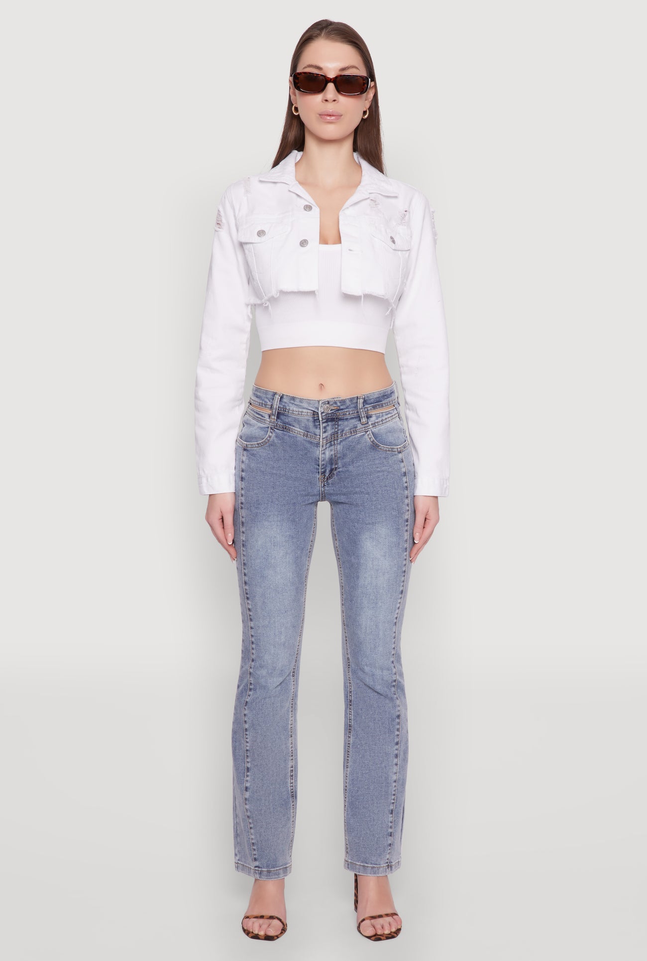 3074077131142404_002