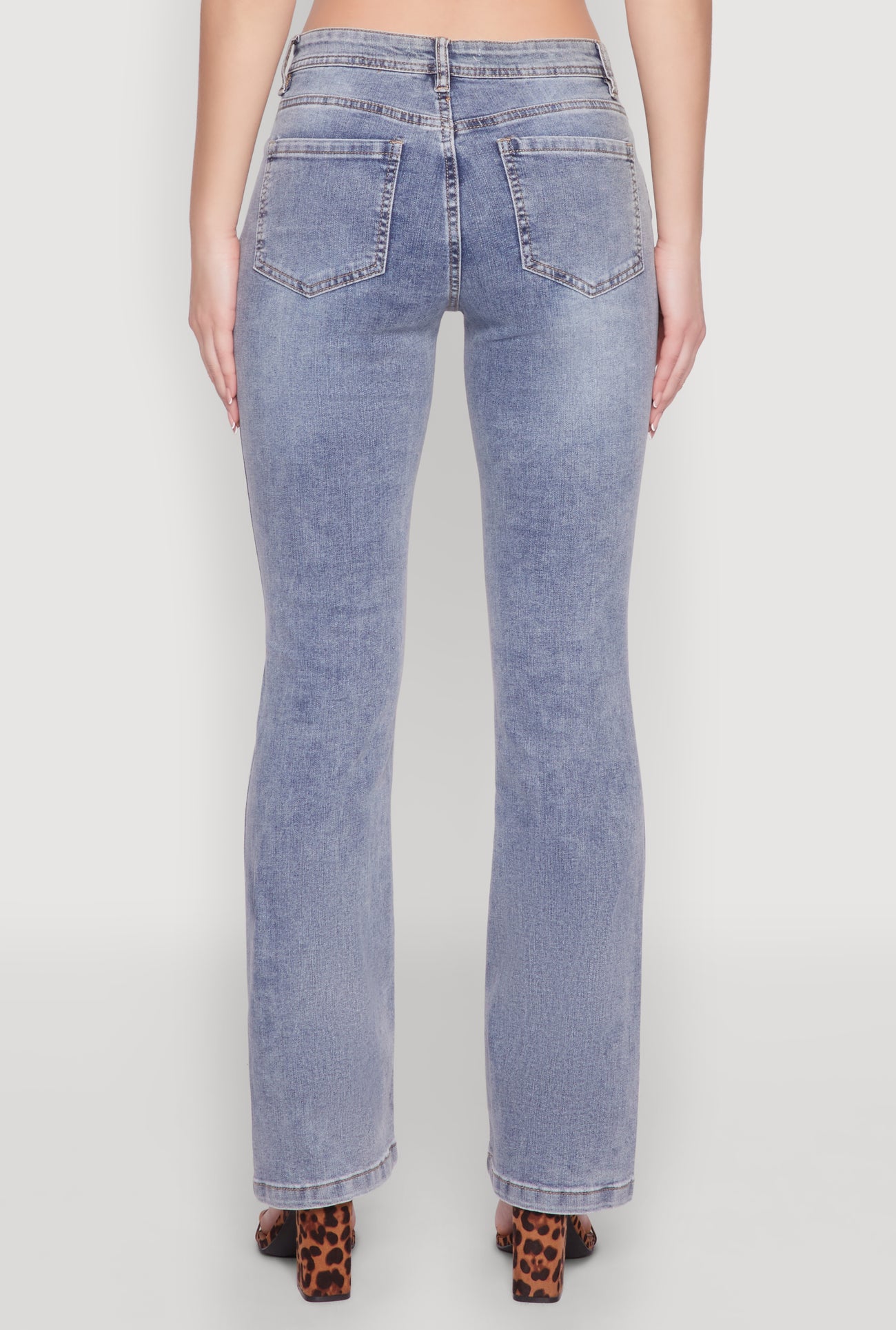 3074077131142404_006