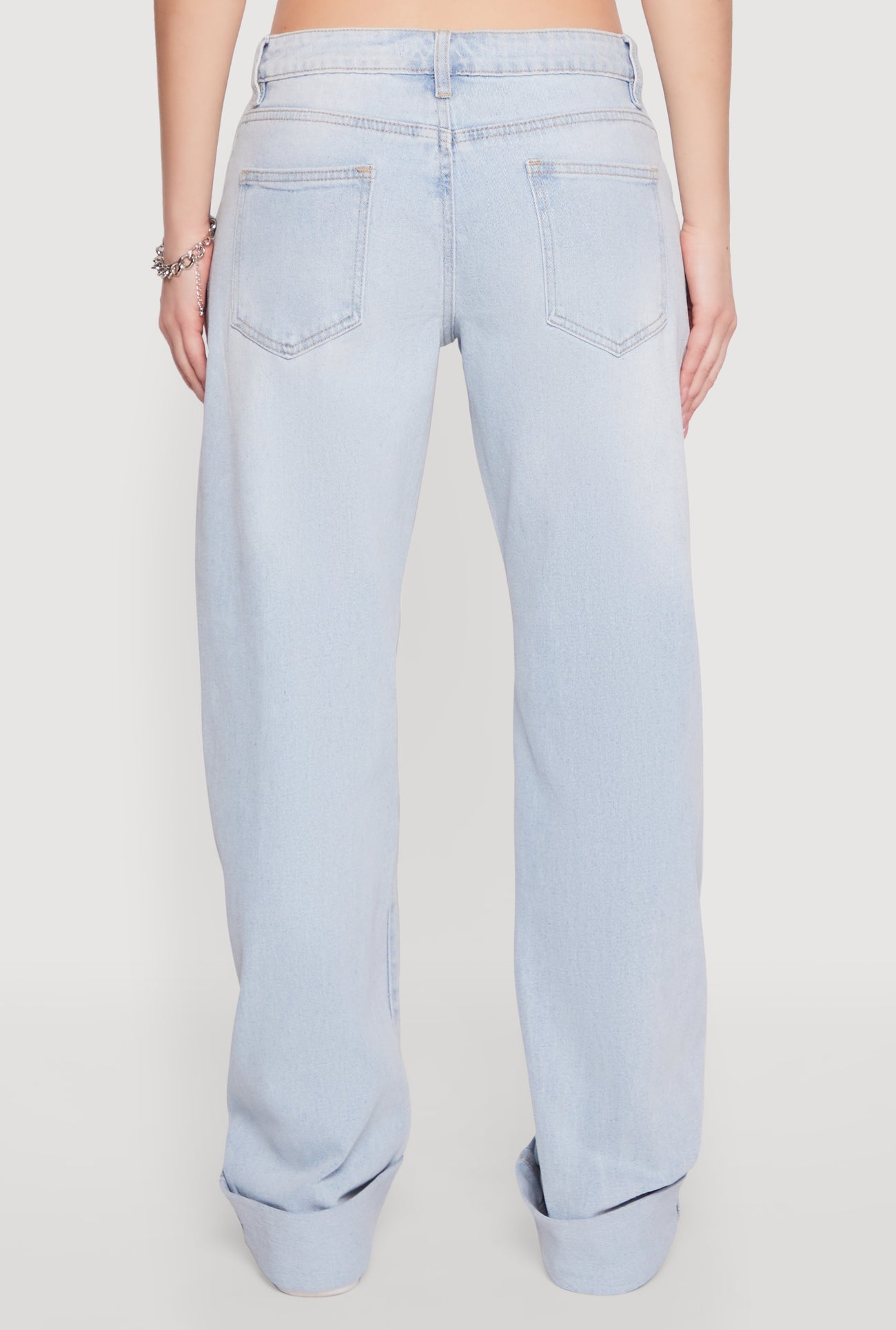 3074077131796402_006