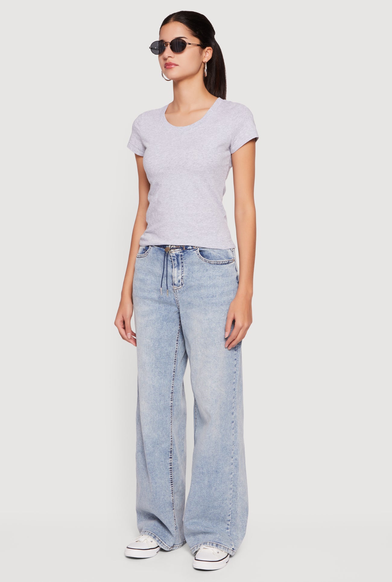 3074077133376402_003