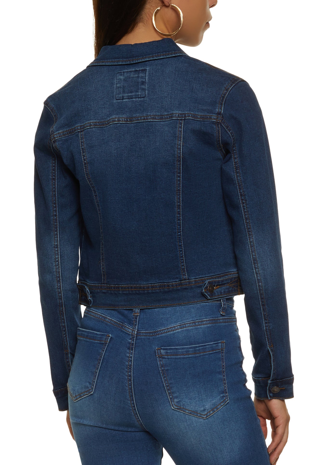 3075071612243408_003