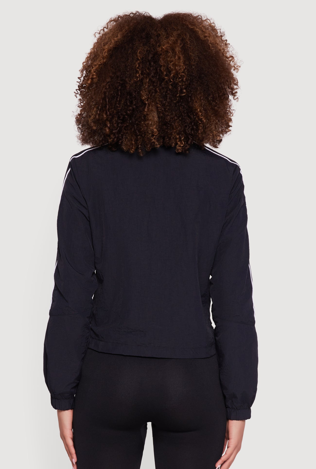 3083077660241001_006