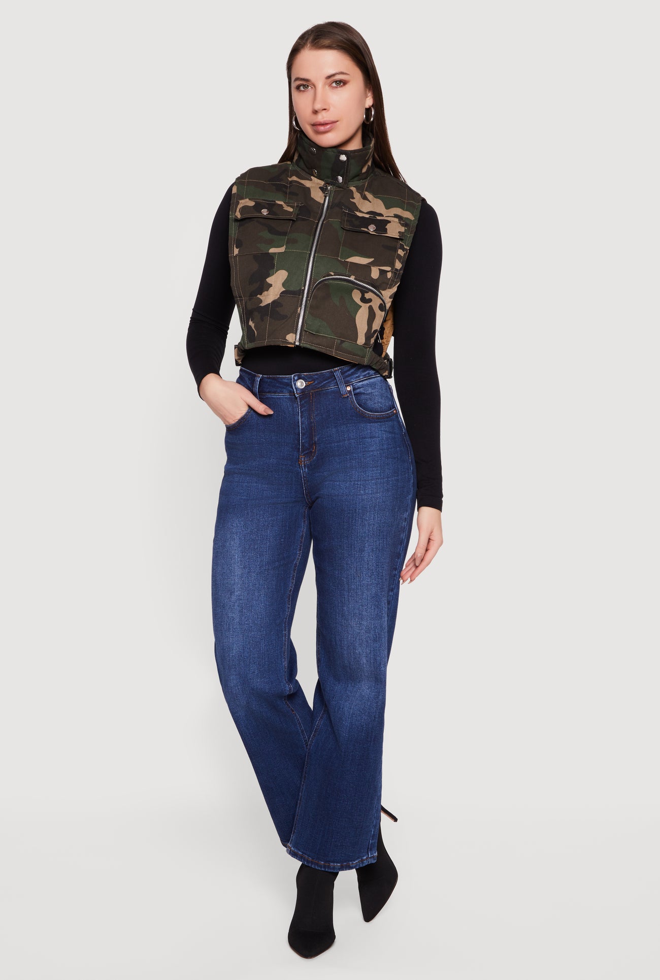 3086038342663032_003