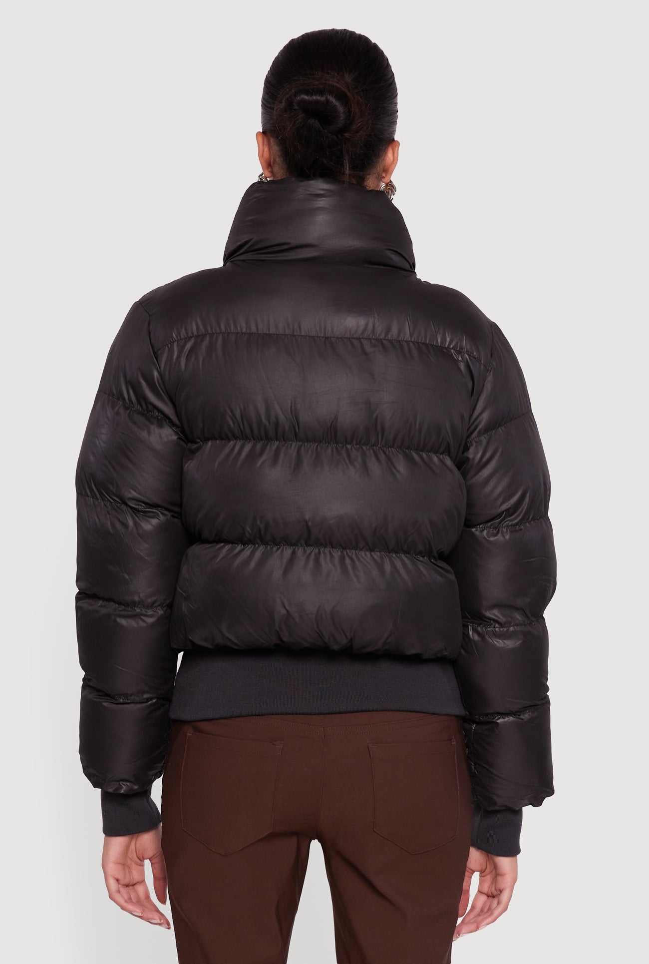 3086056722120001_008