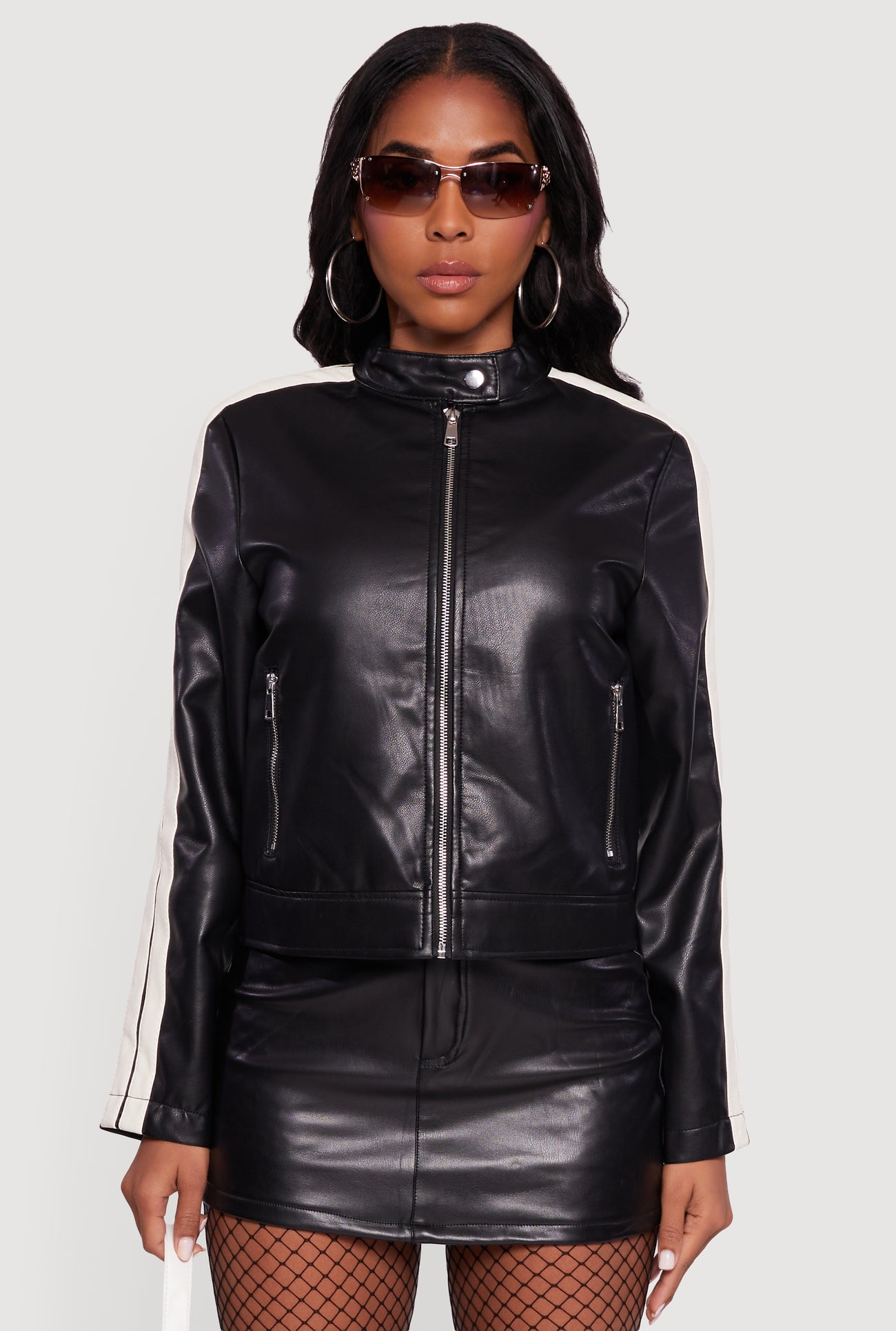 3087077660181001_002