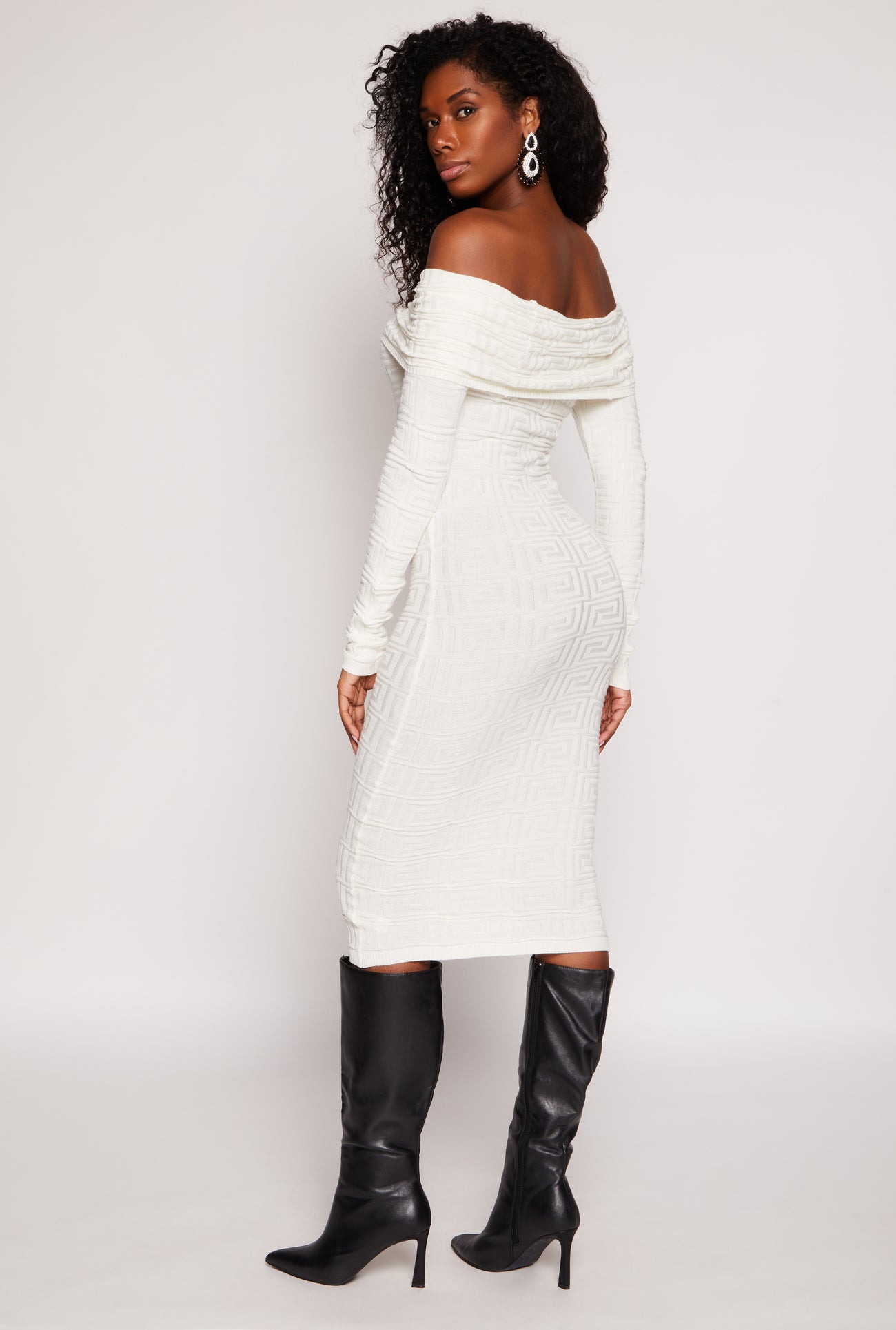 3094075170866010_003