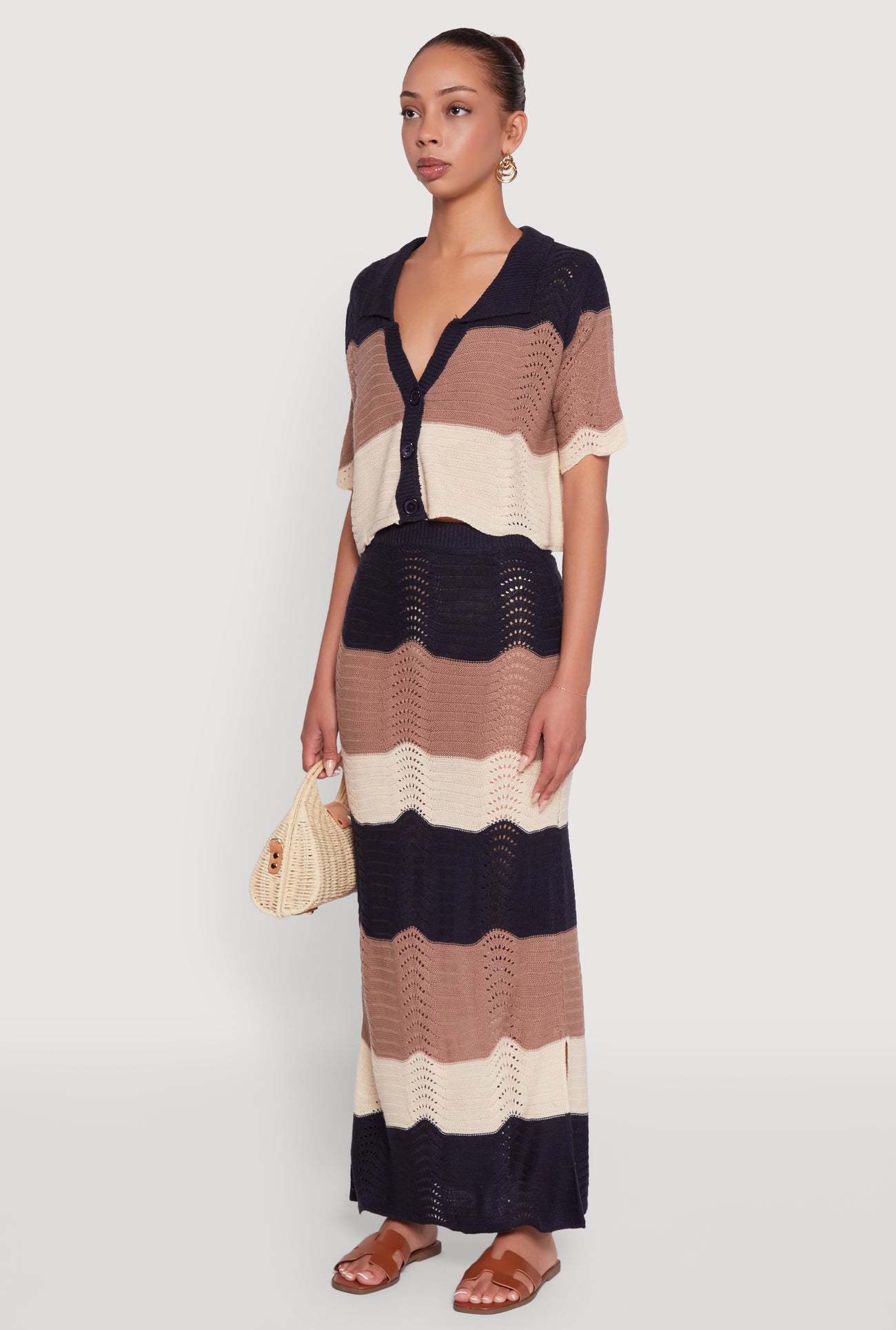 3099074056809041_005