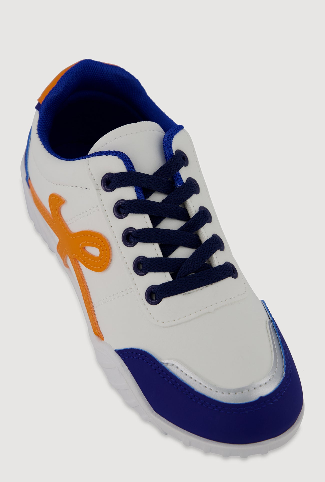 3114049543876340_001