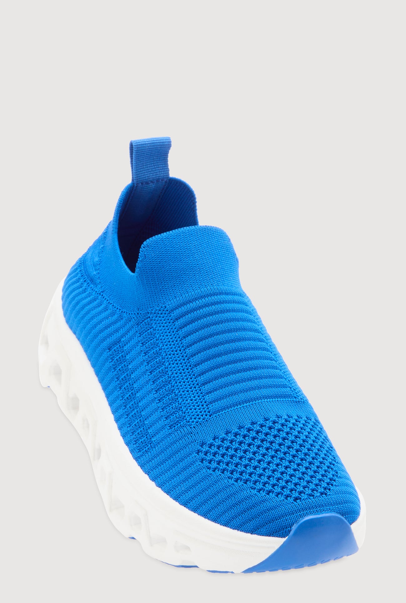 3114077385602113_001