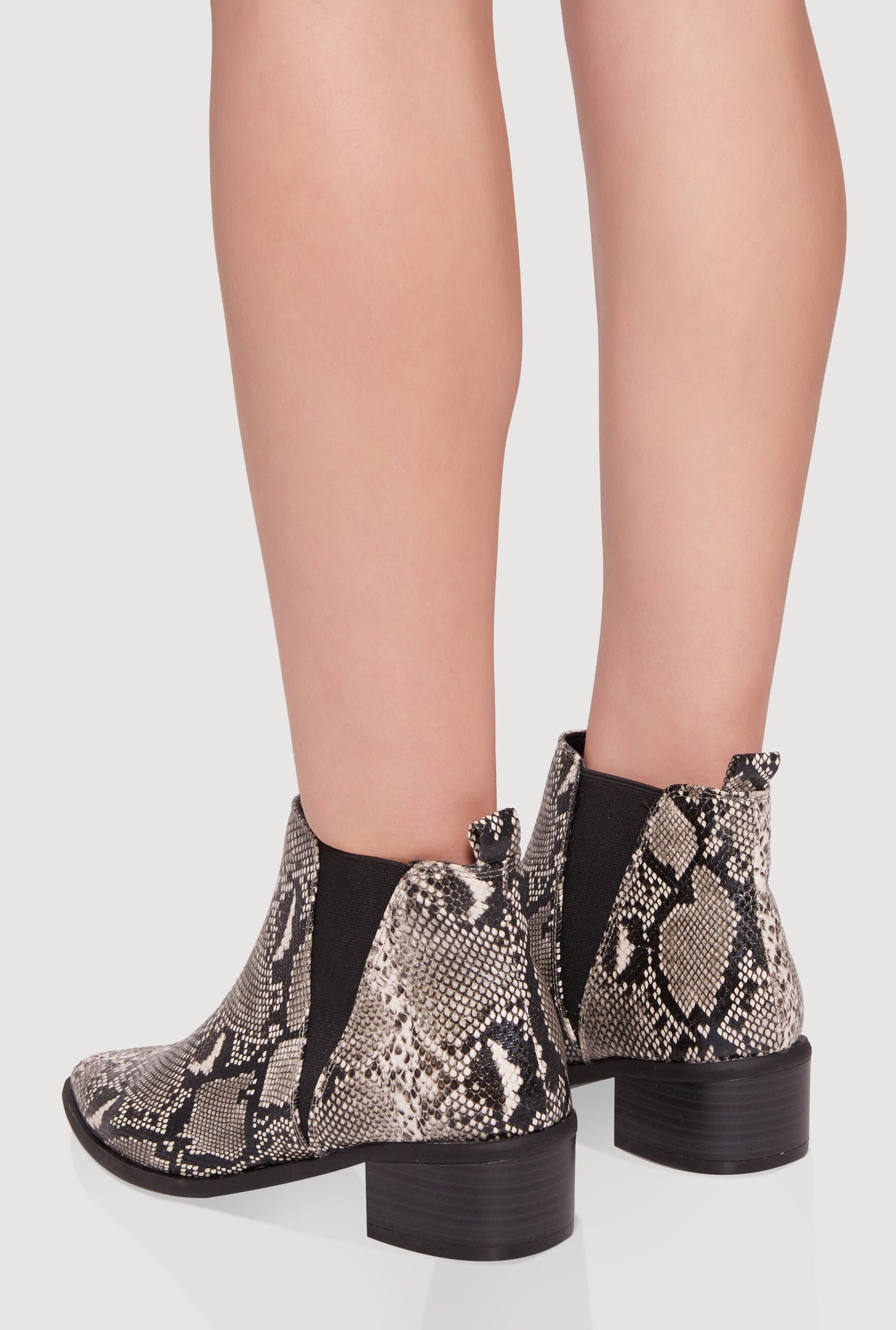 3115014068373412_003