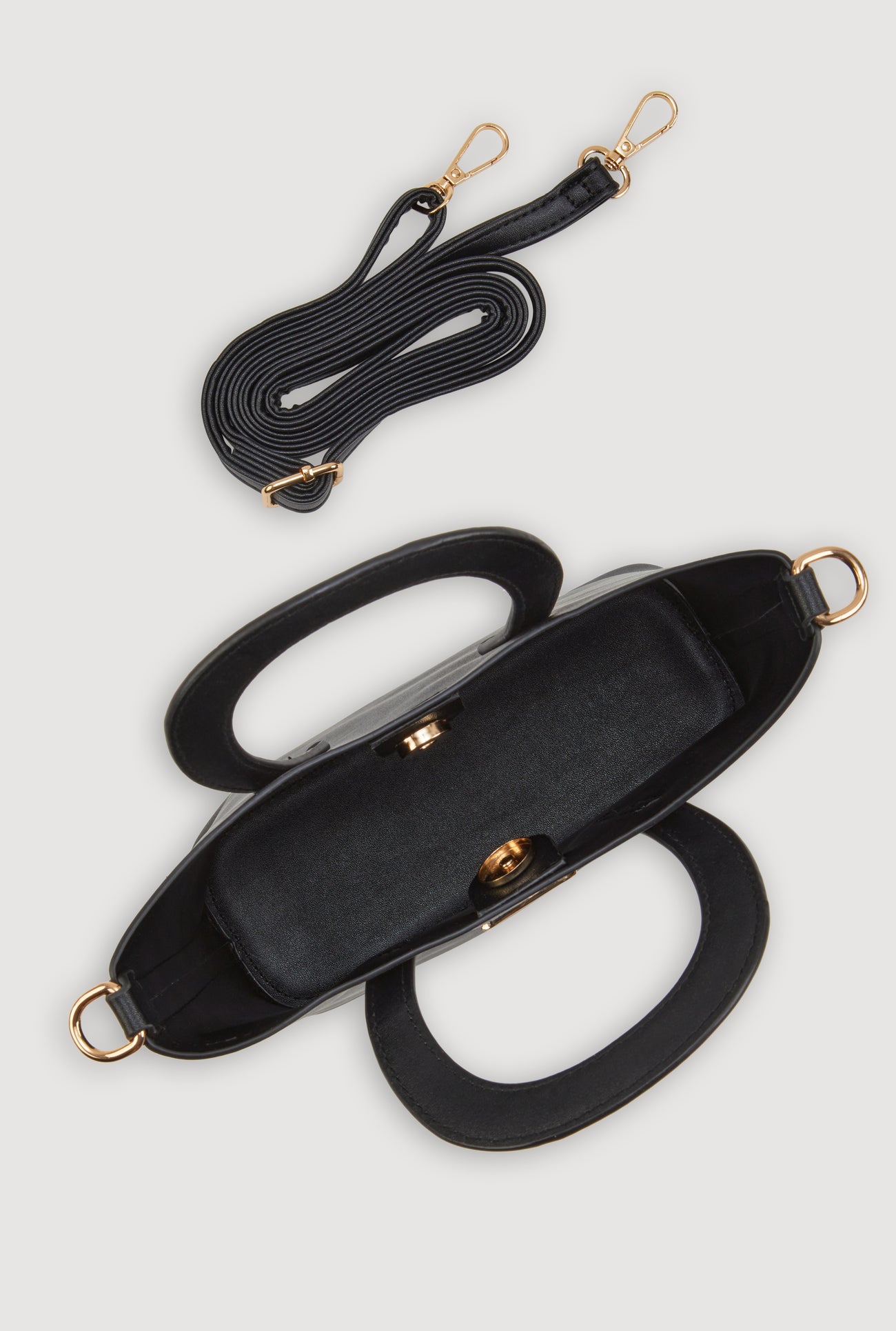 3124073891776001_006