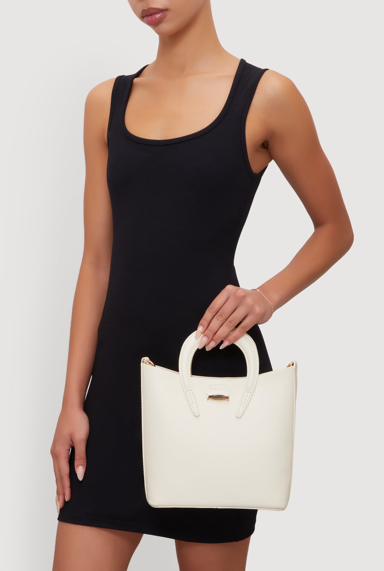 3124073891776016_002