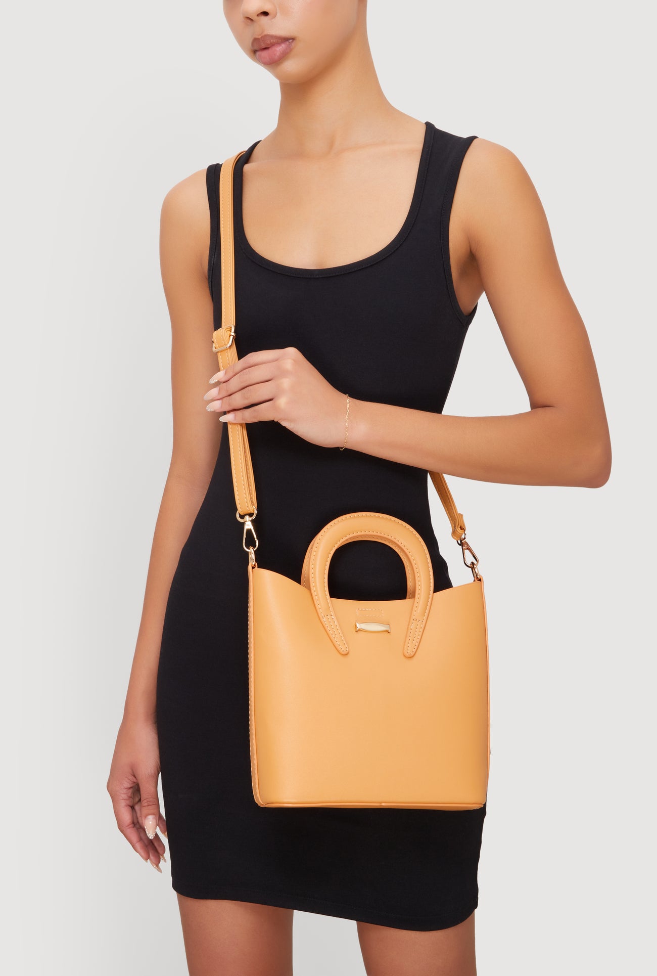 3124073891776024_003