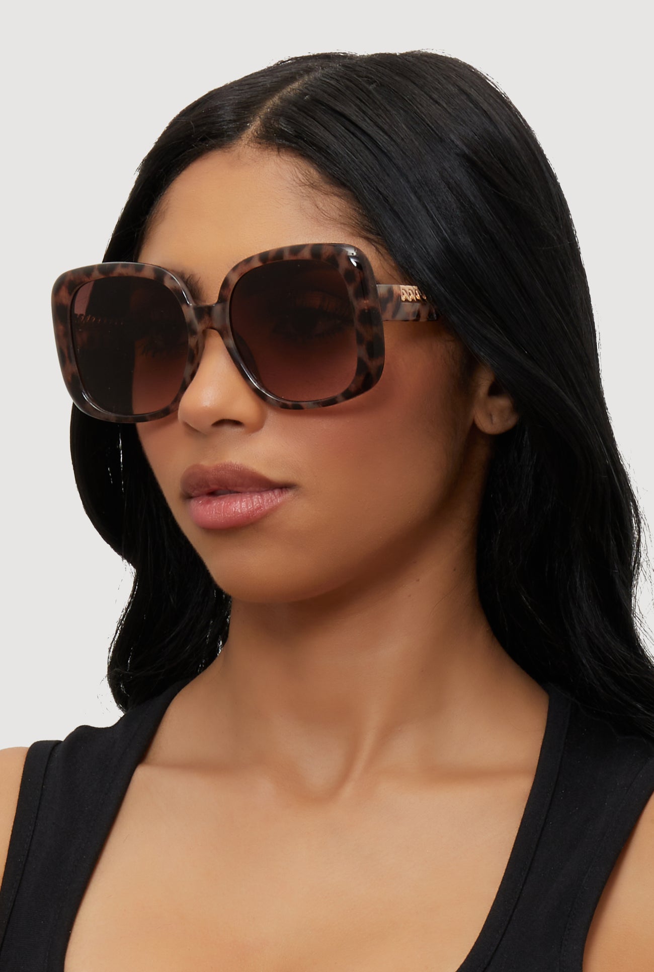 3133056175976397_002