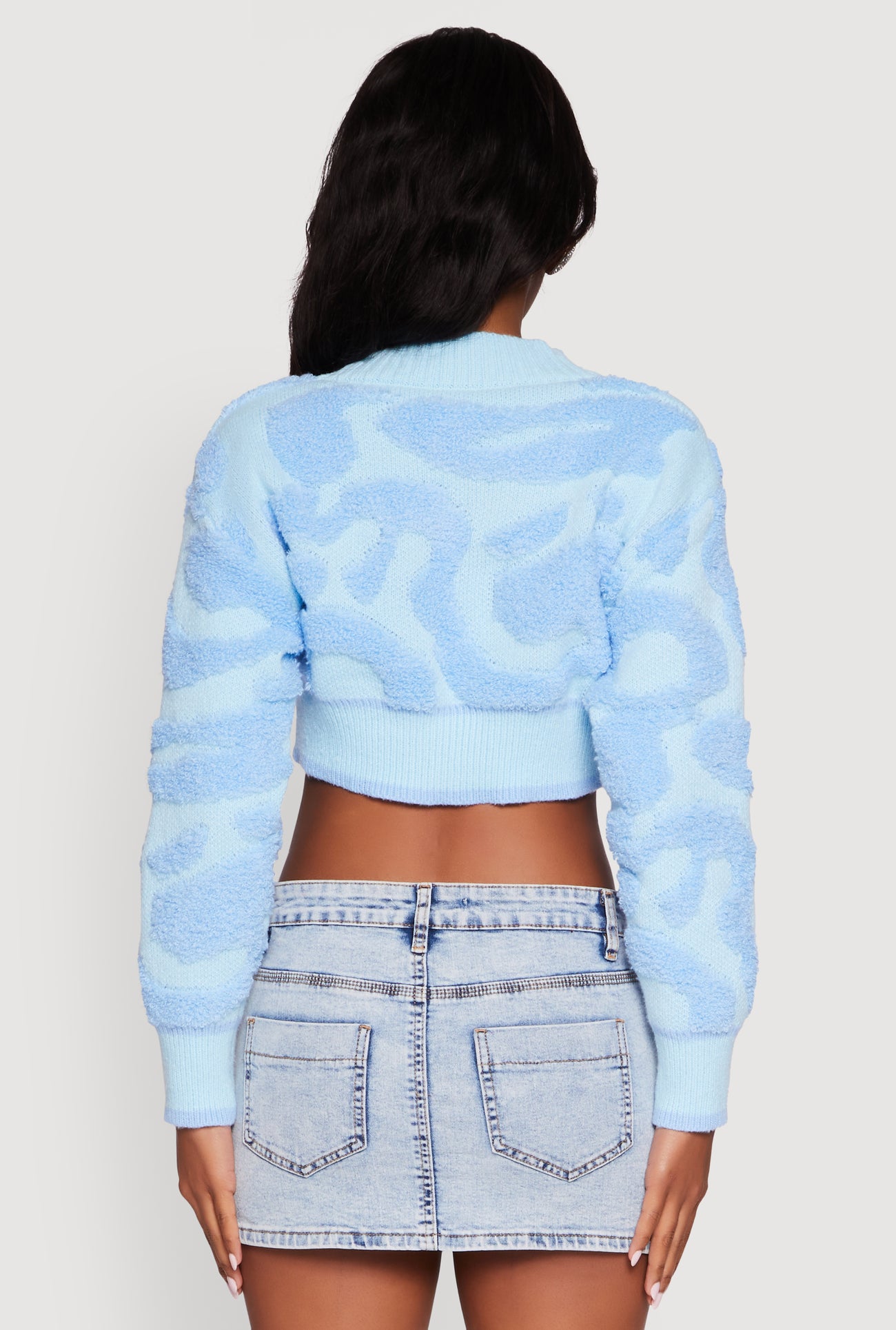 3403064721000040_006