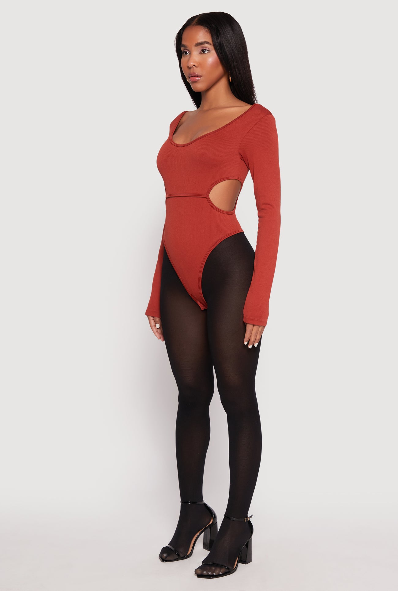 3405075176320364_003