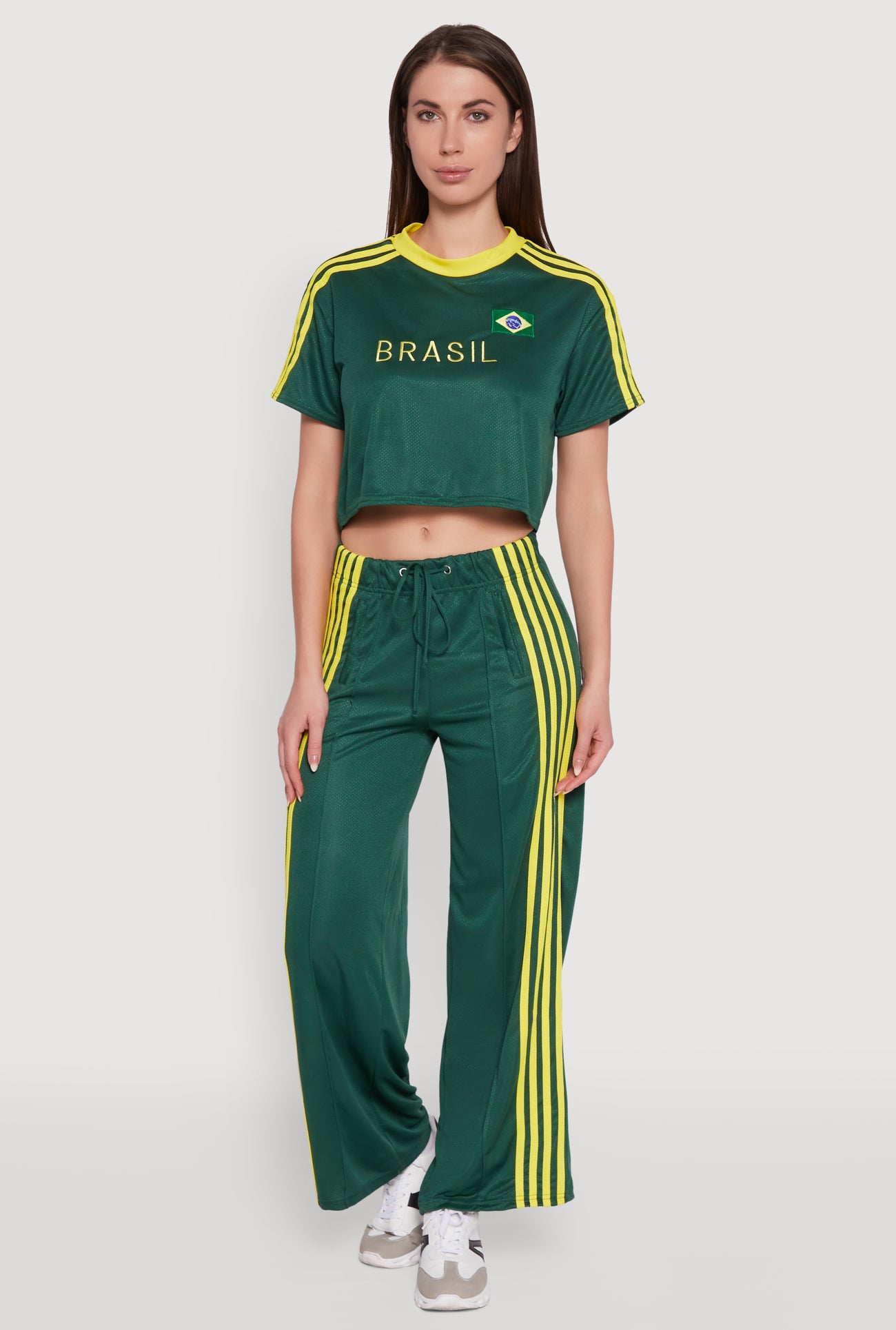 3413056577930030_002