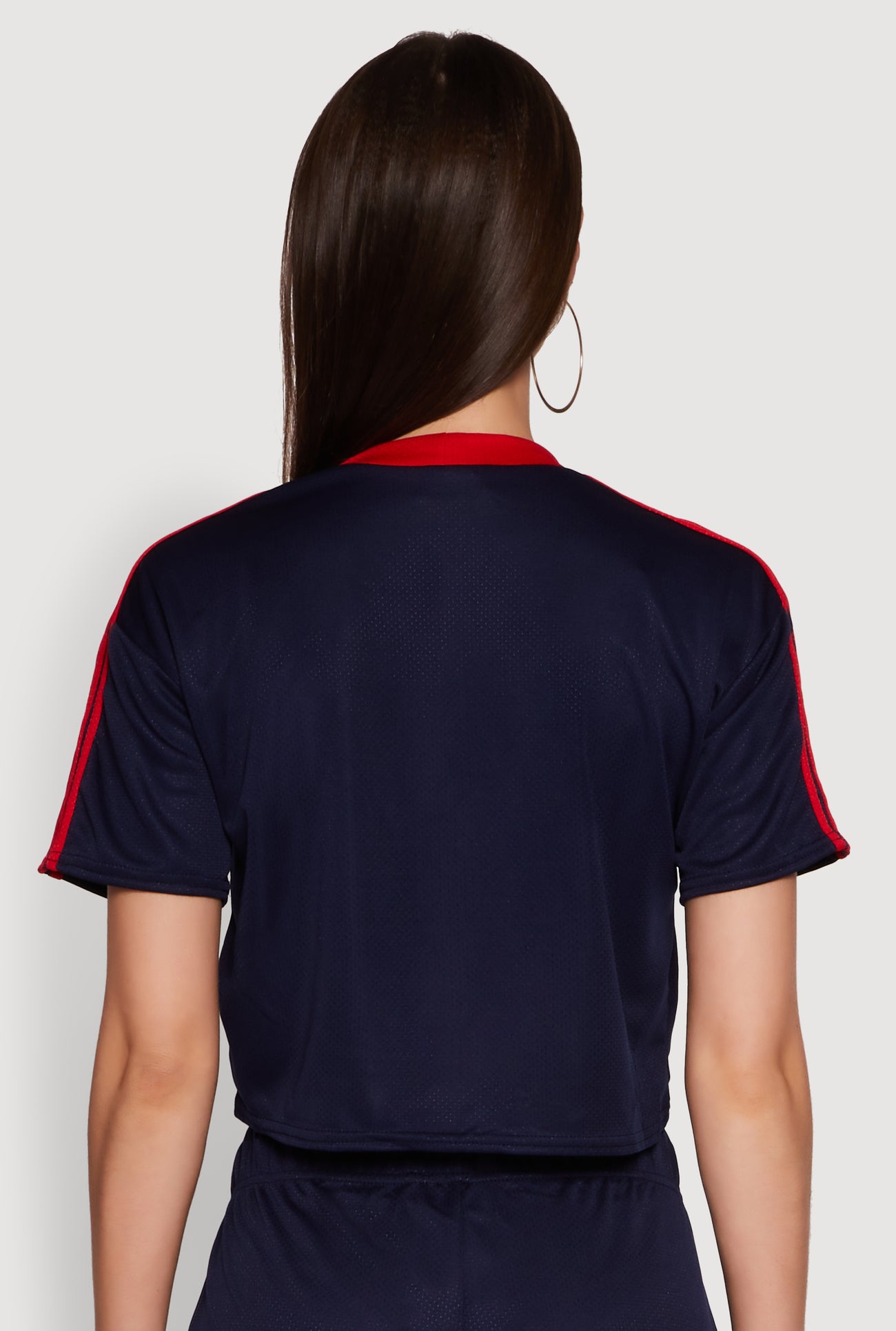 3413056577930041_006