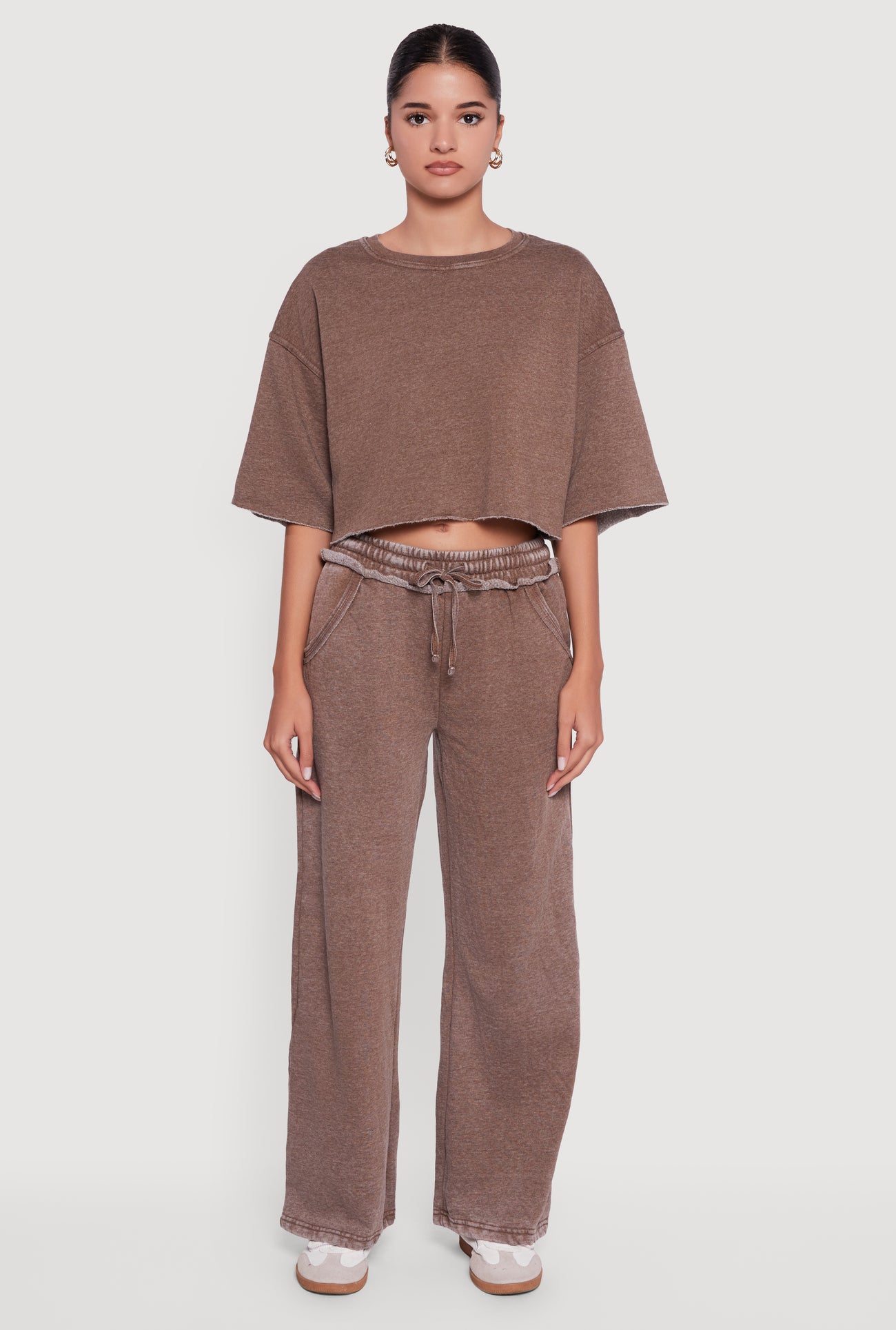 3413056578828325_003