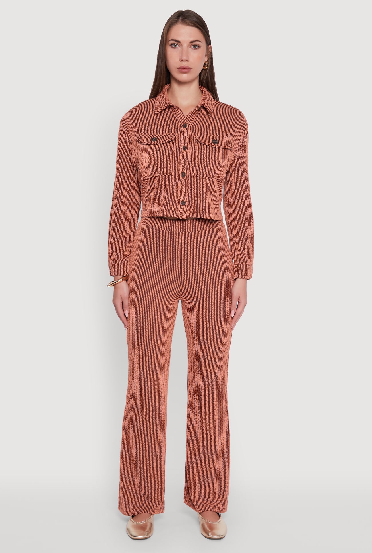 3413058752346081_002