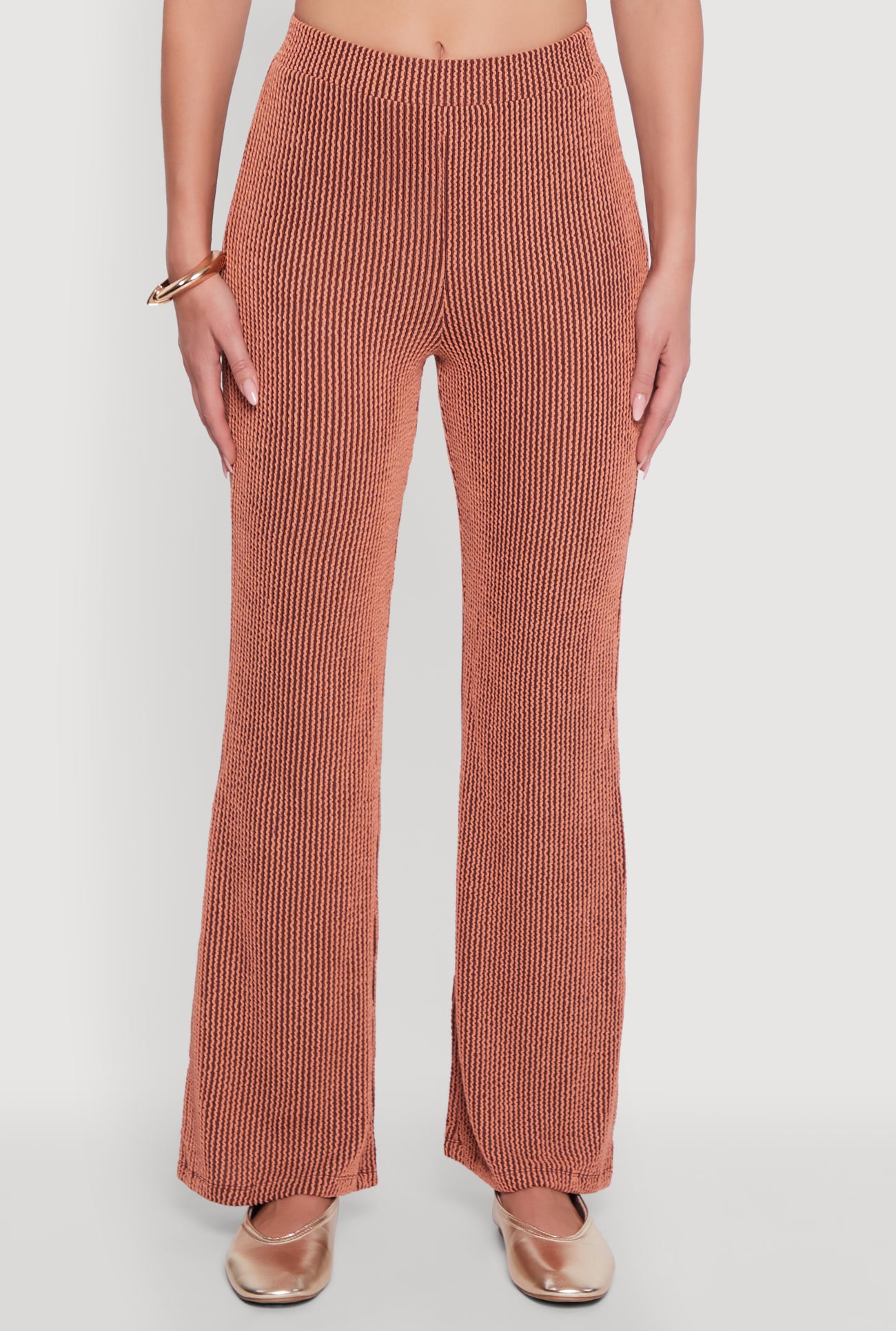 3413058752346081_003