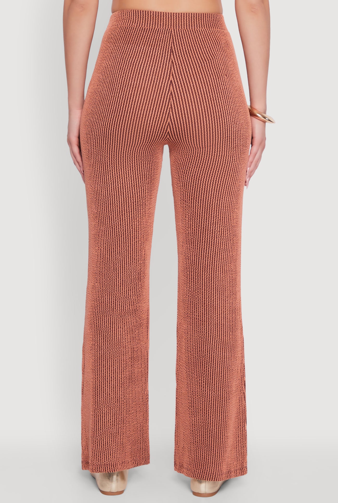 3413058752346081_005