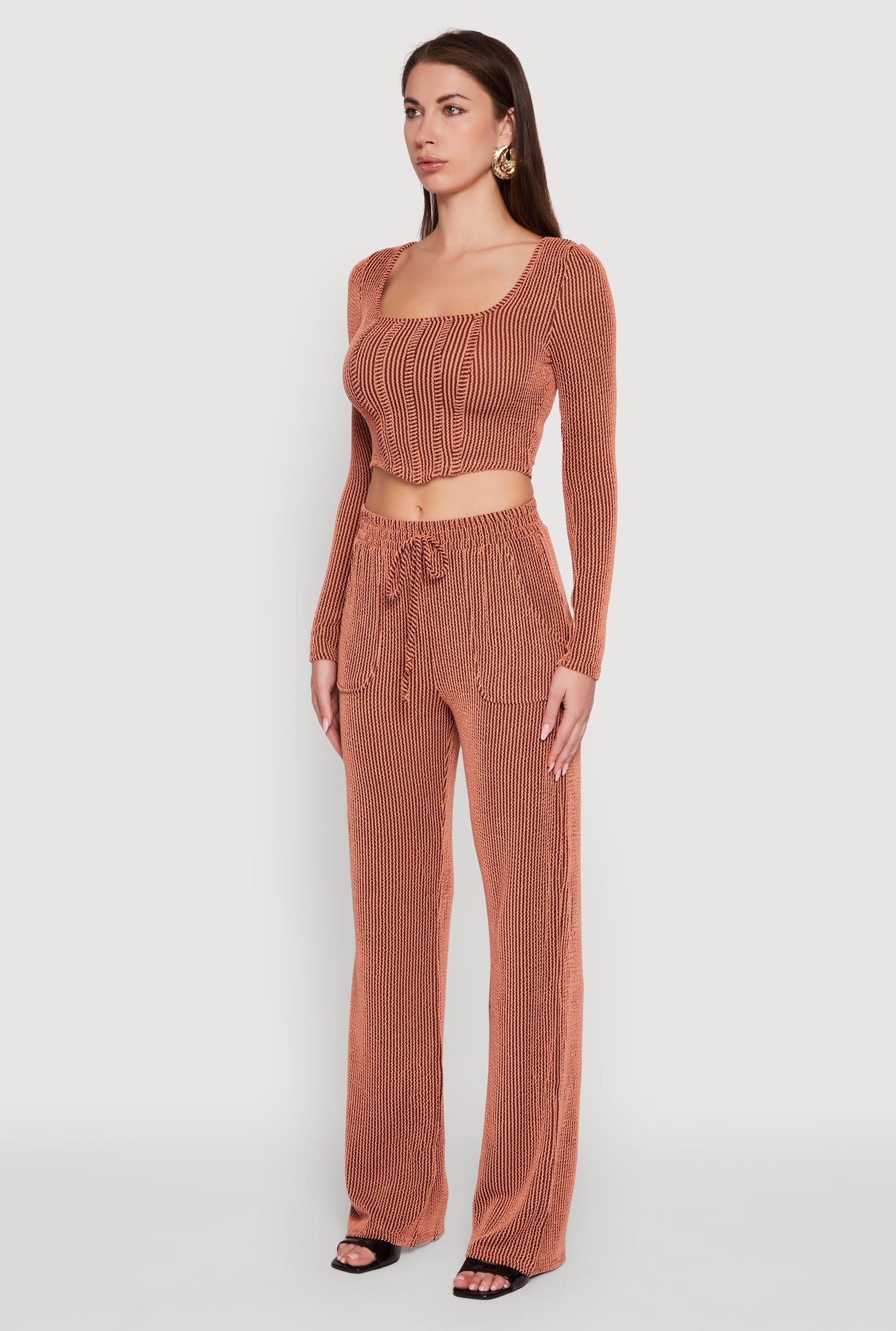 3413058755902081_005