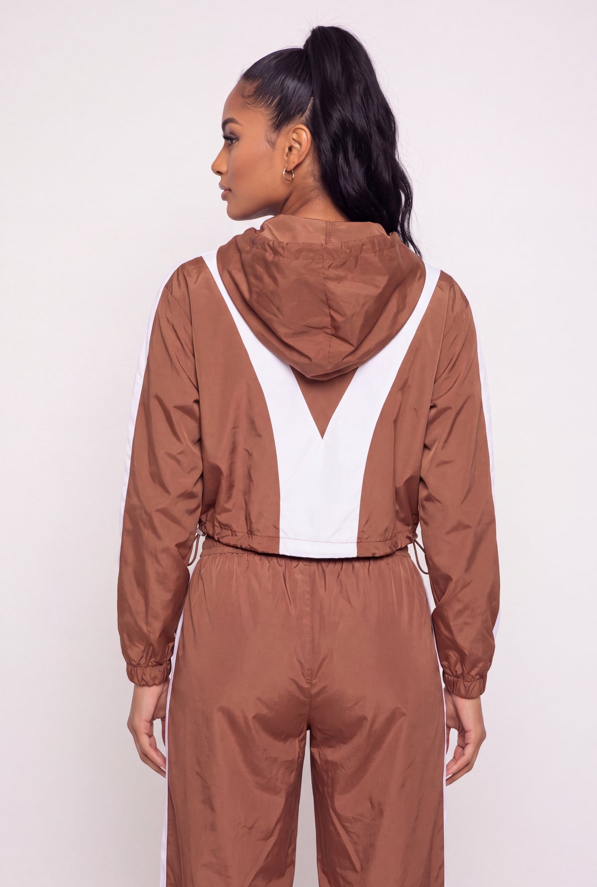 3413064721022405_005