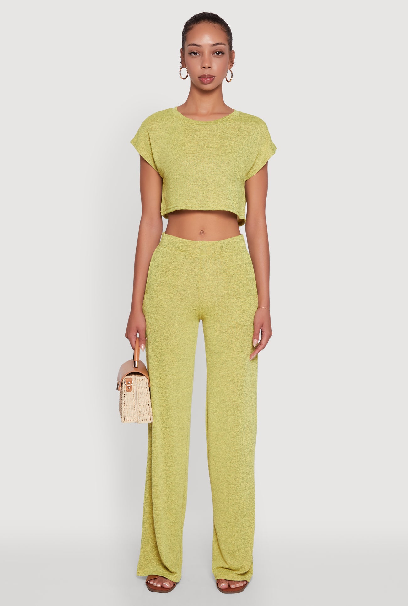 3413064722716070_002