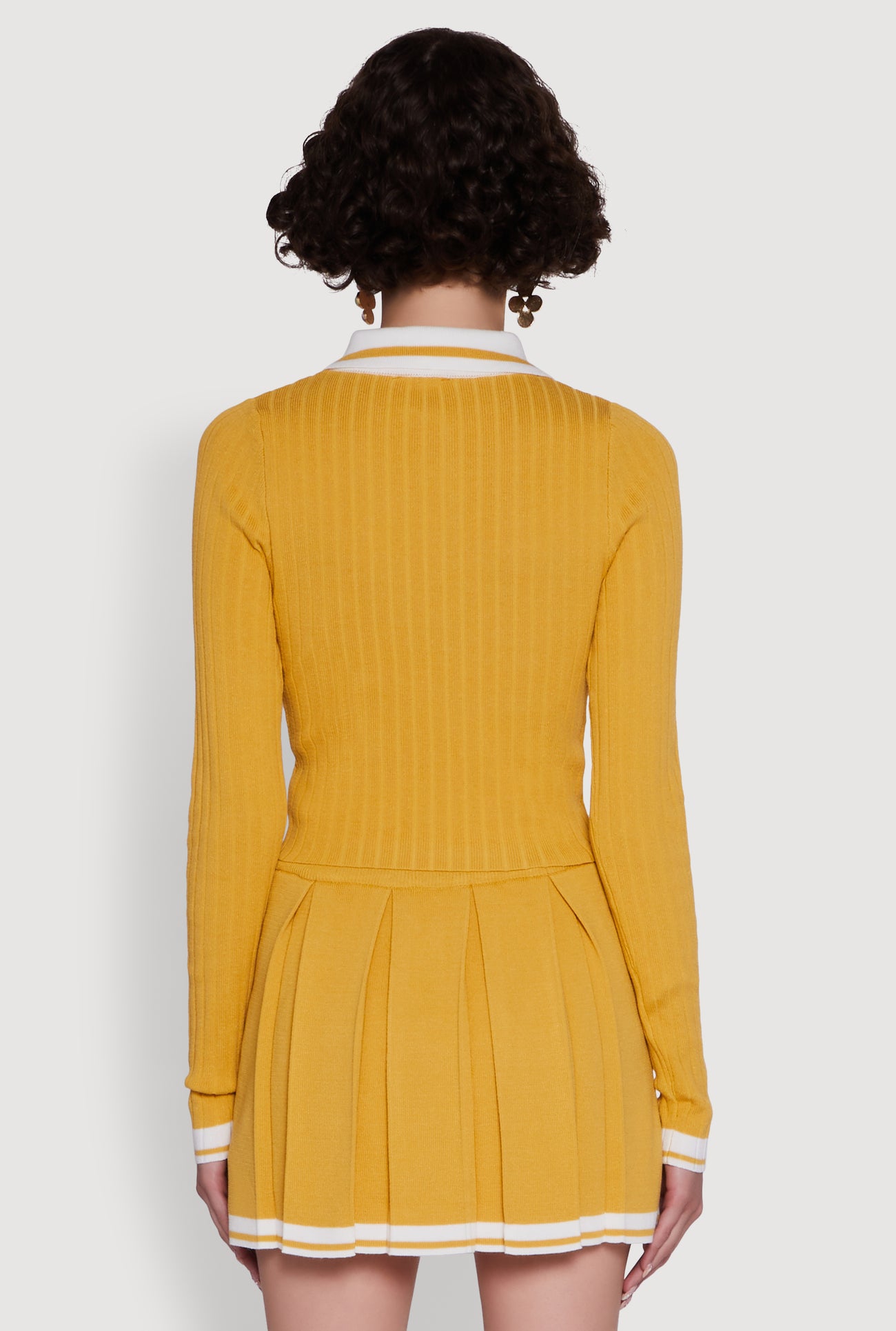 3413064725333071_006