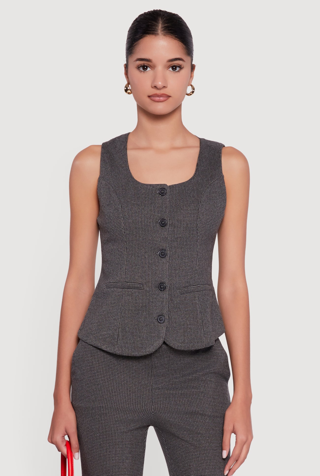 3413069393972003_001