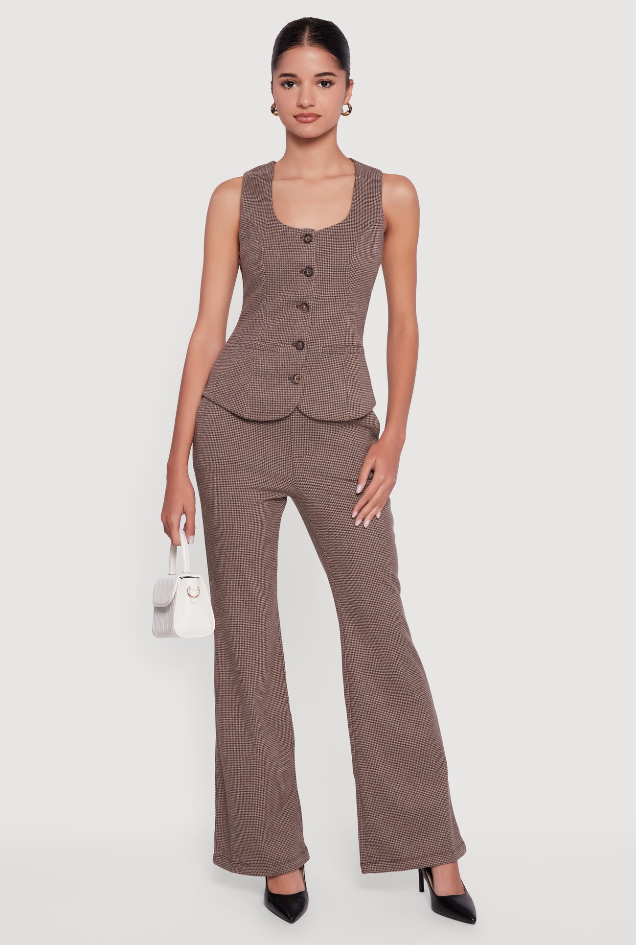 3413069393972020_002