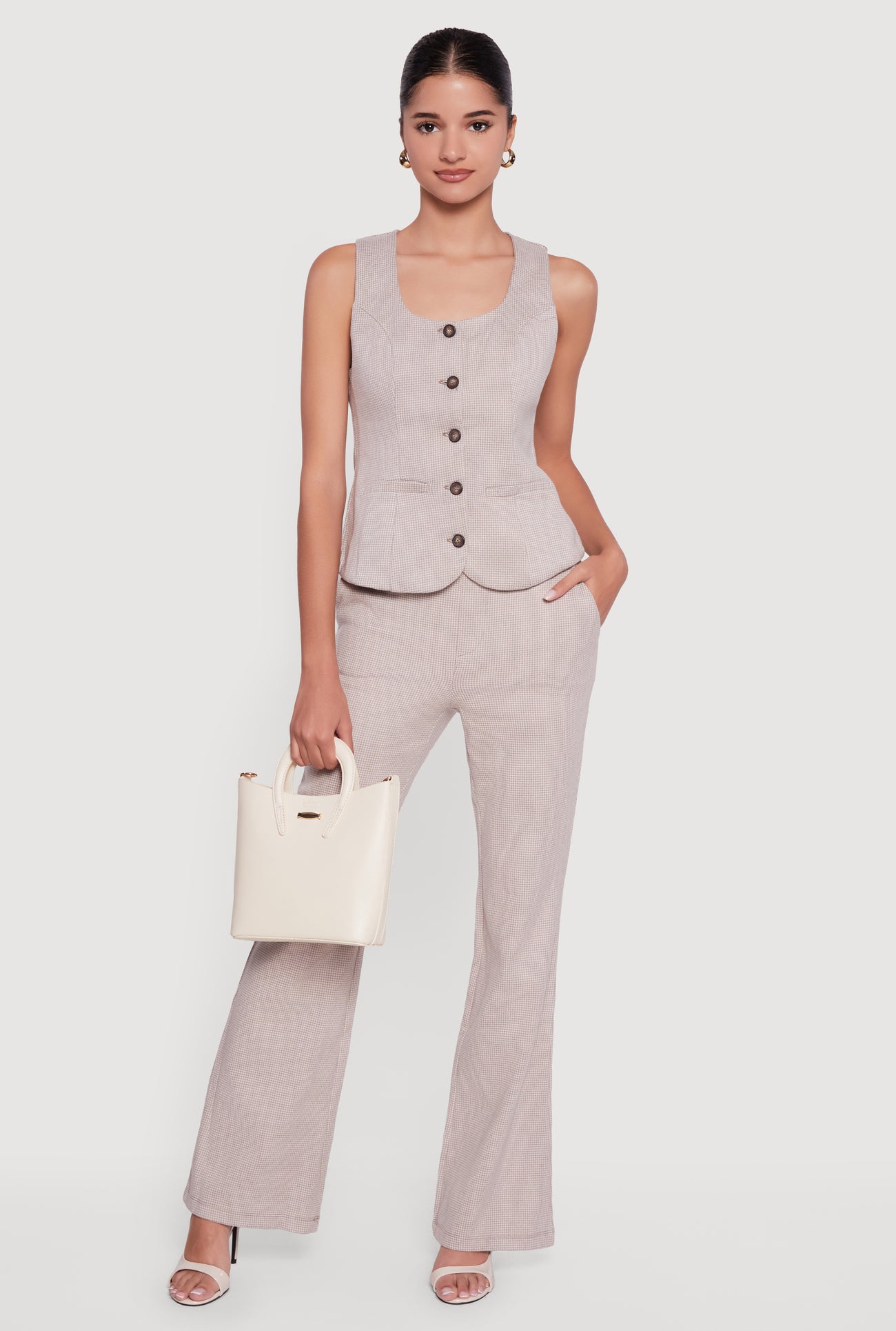 3413069393973016_001