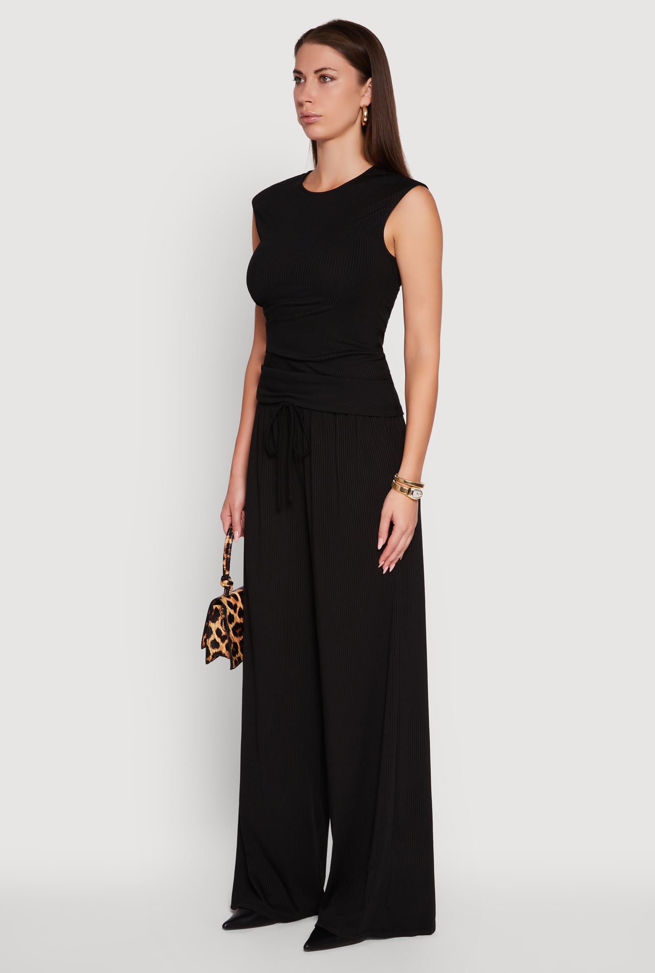 3413069395705001_005