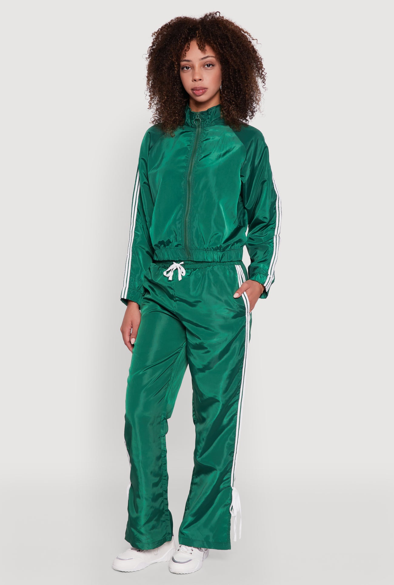 3413075173831031_002