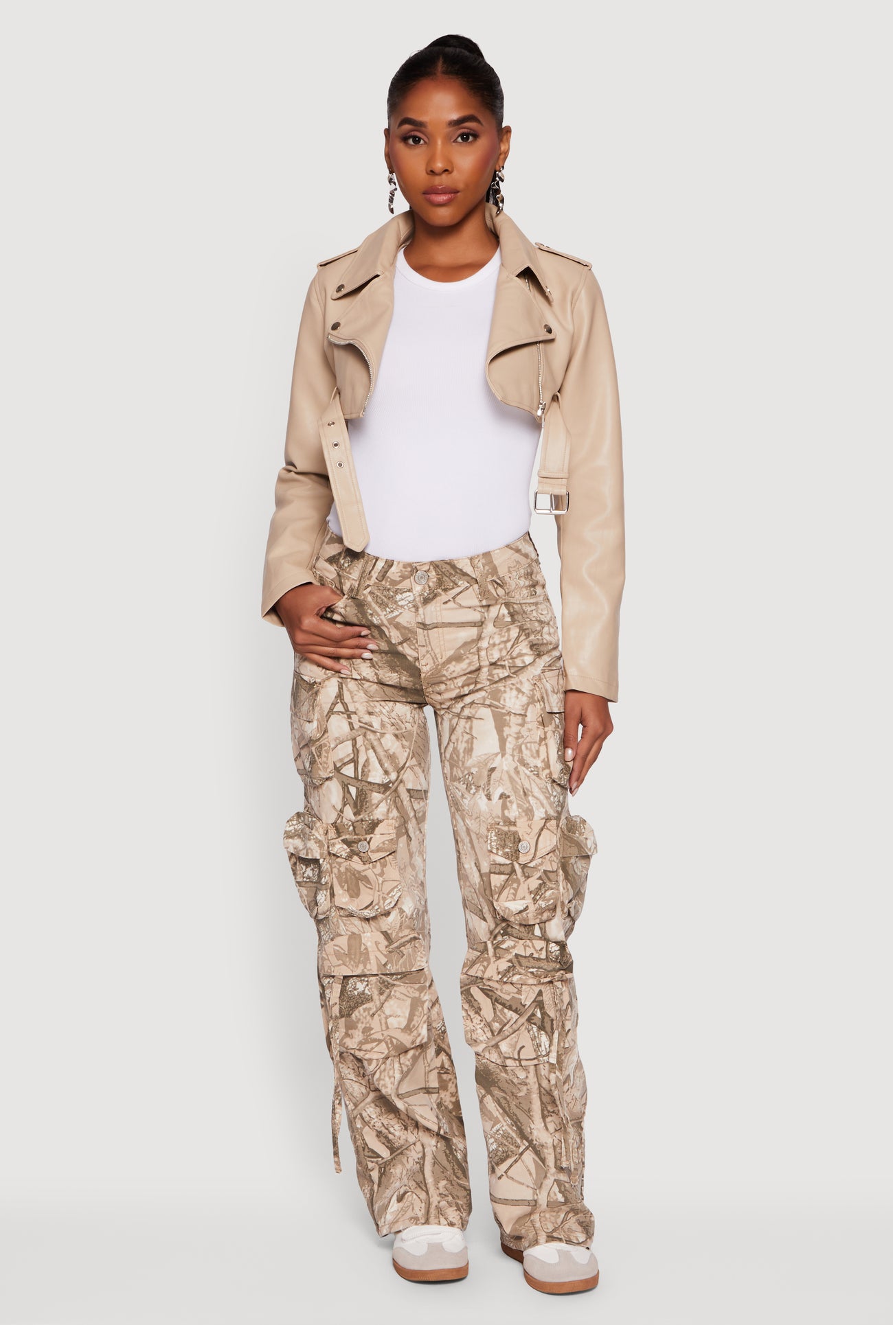 3414064721110016_003