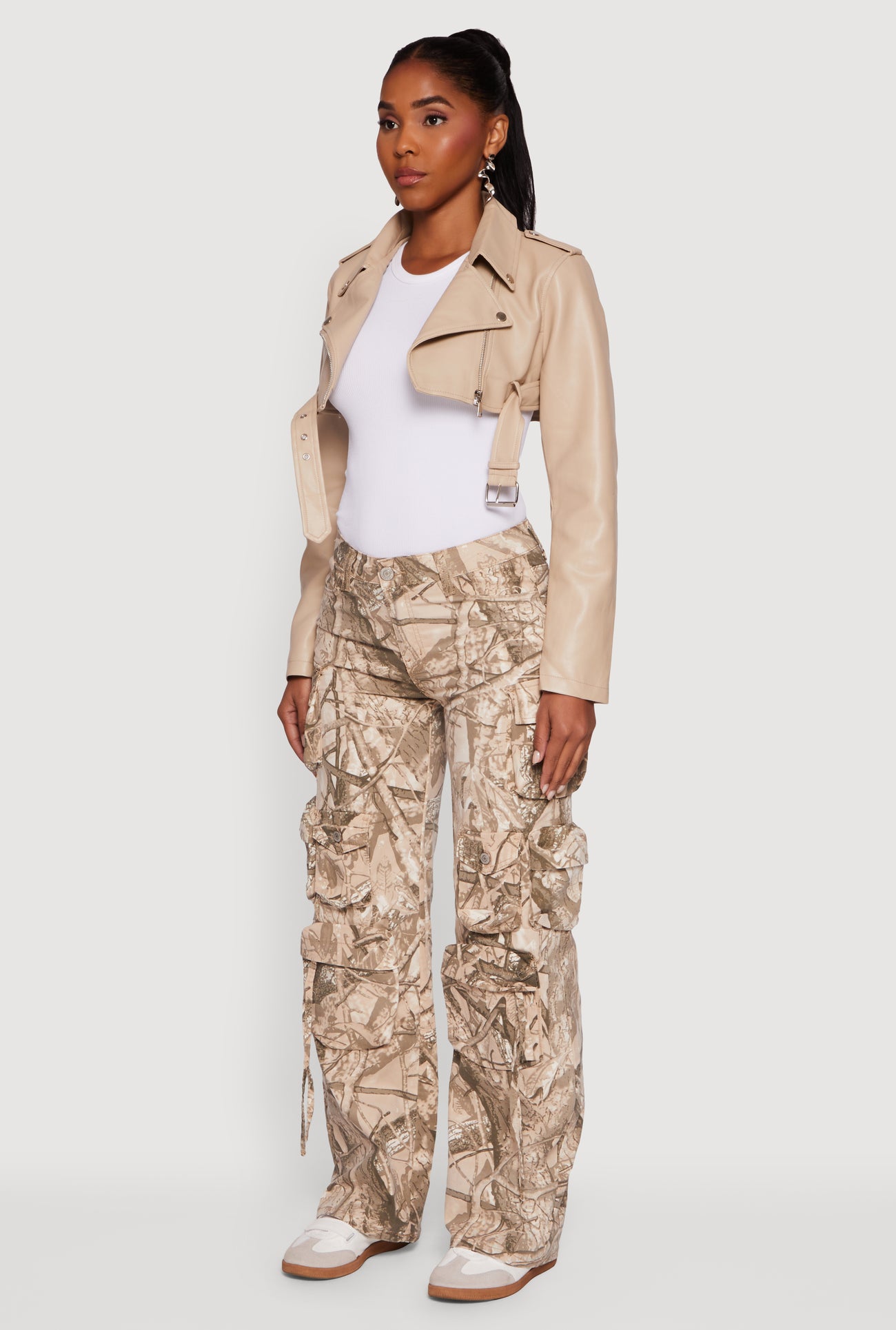 3414064721110016_005