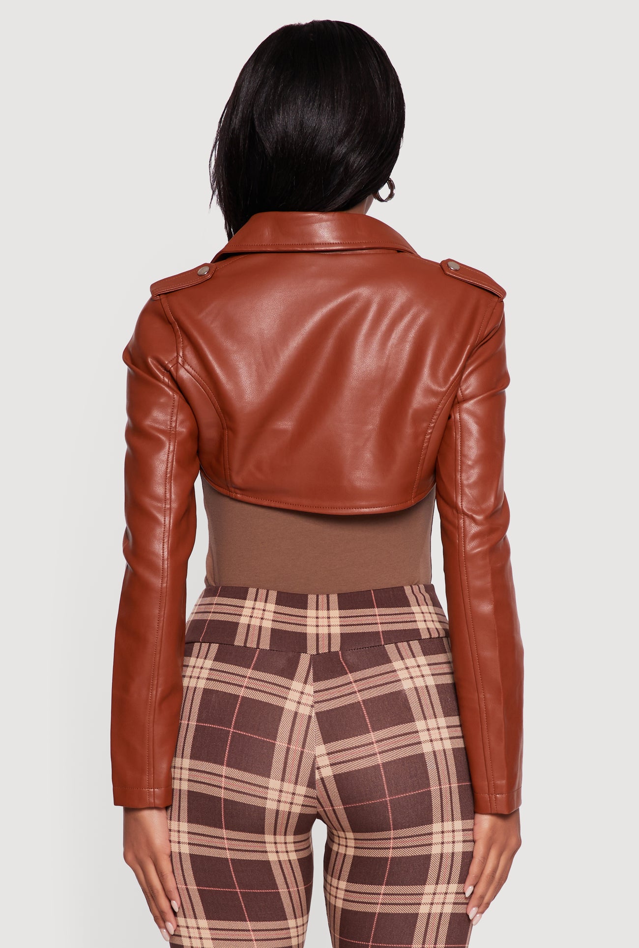 3414064721110405_006