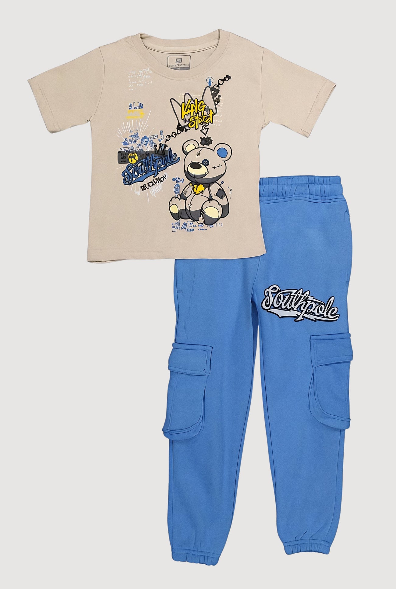 3705054730661005_002