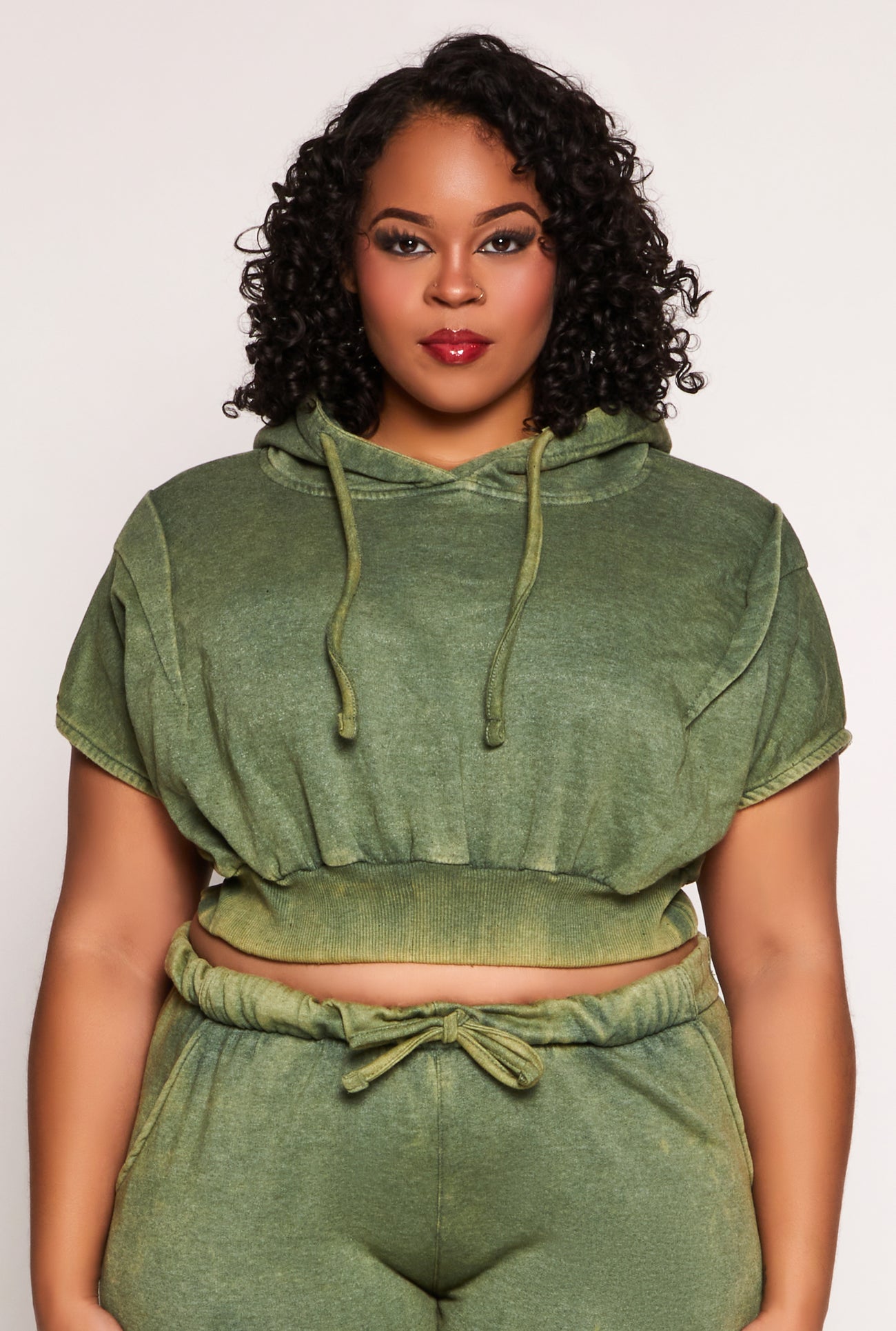 3850062125644032_002