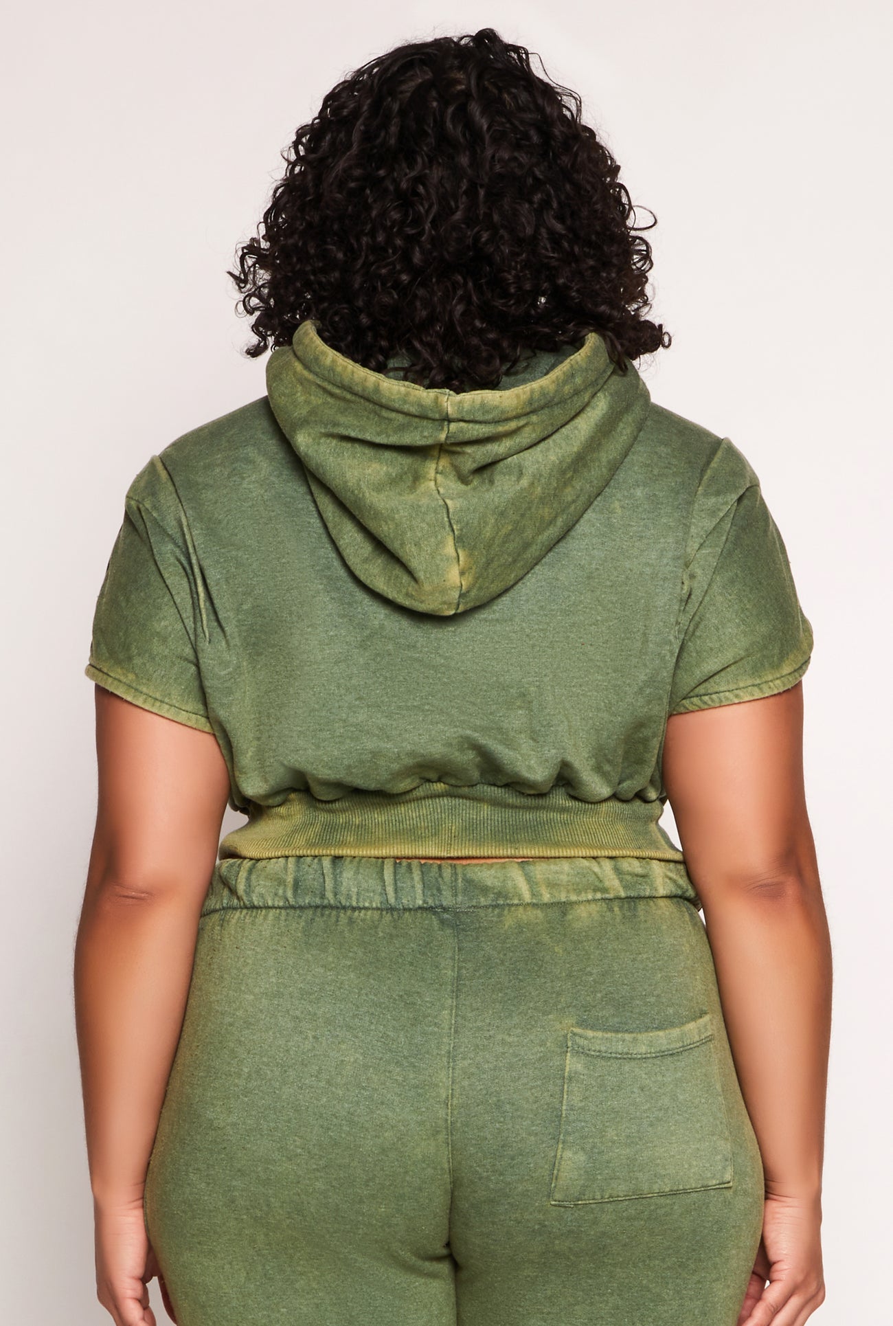 3850062125644032_005