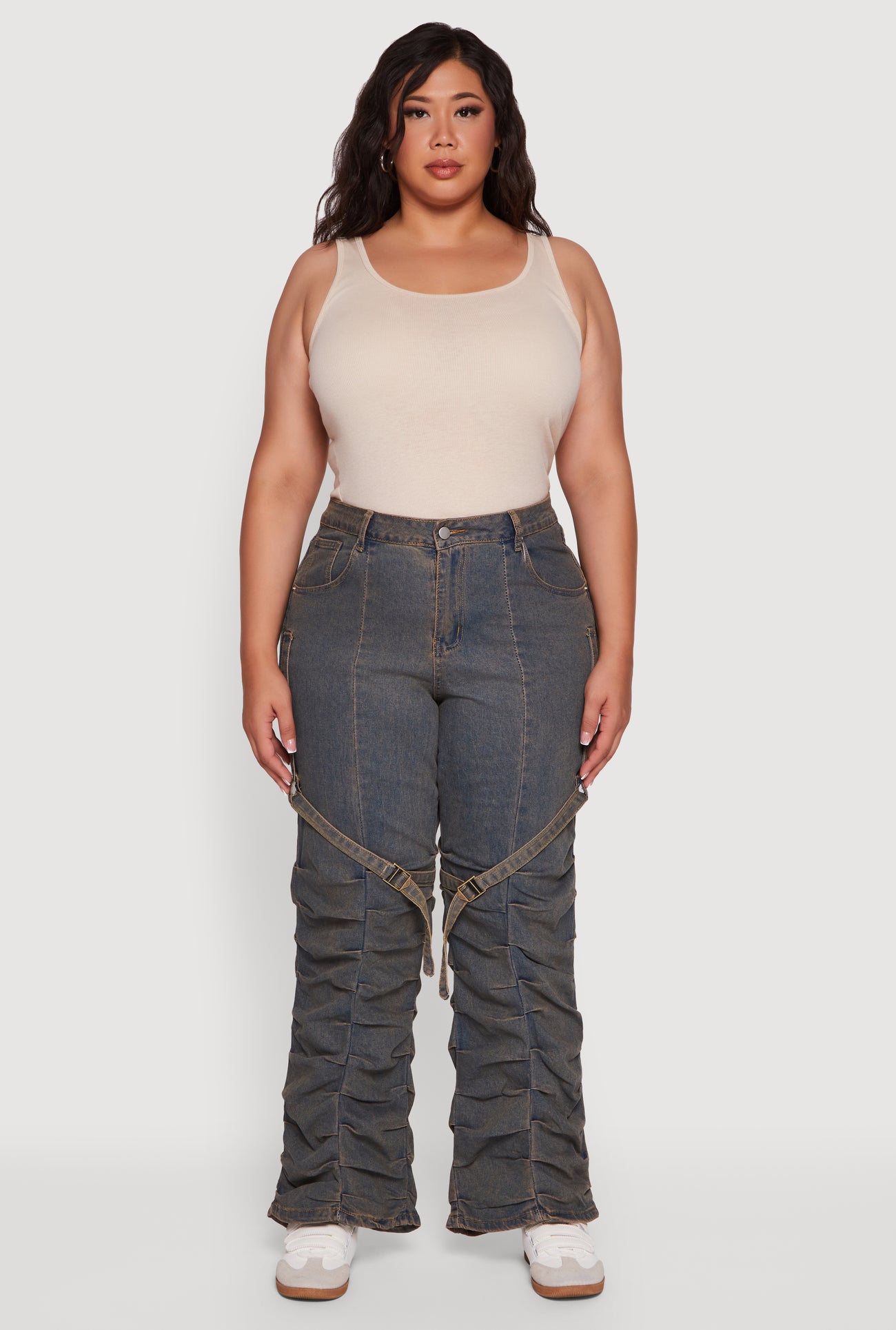 3870056572293105_002