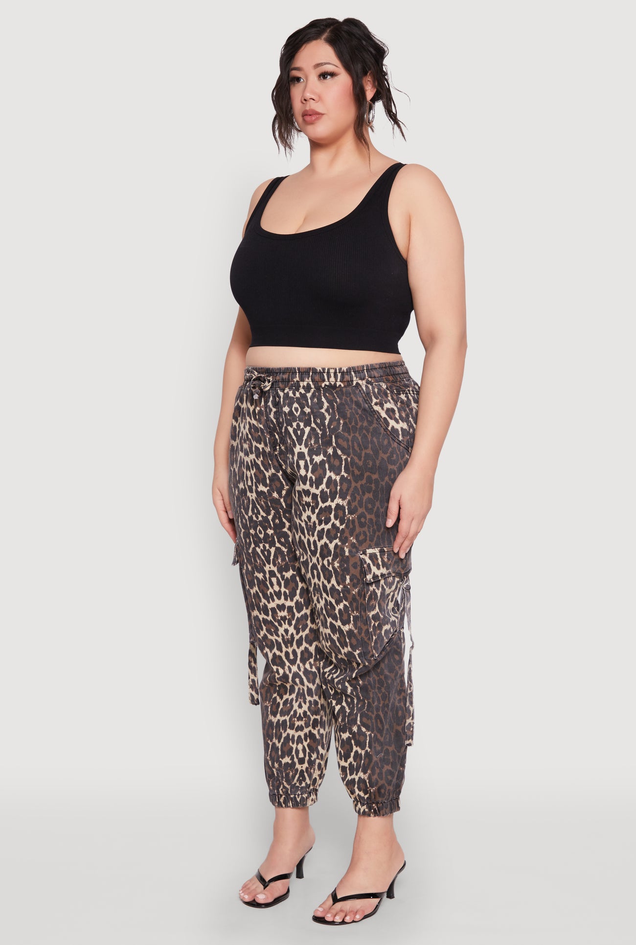 3870063406803020_003