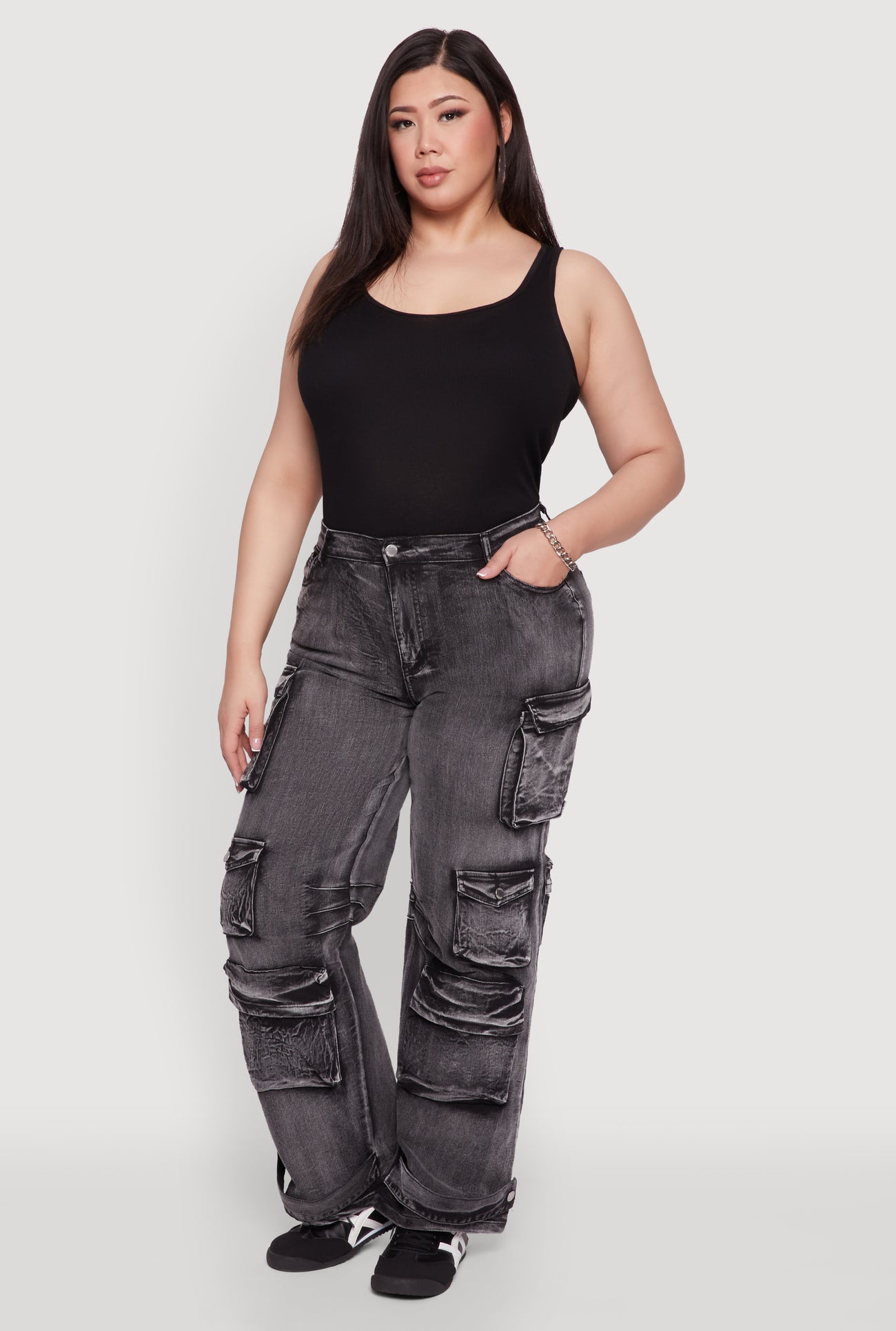 3870064722443001_002